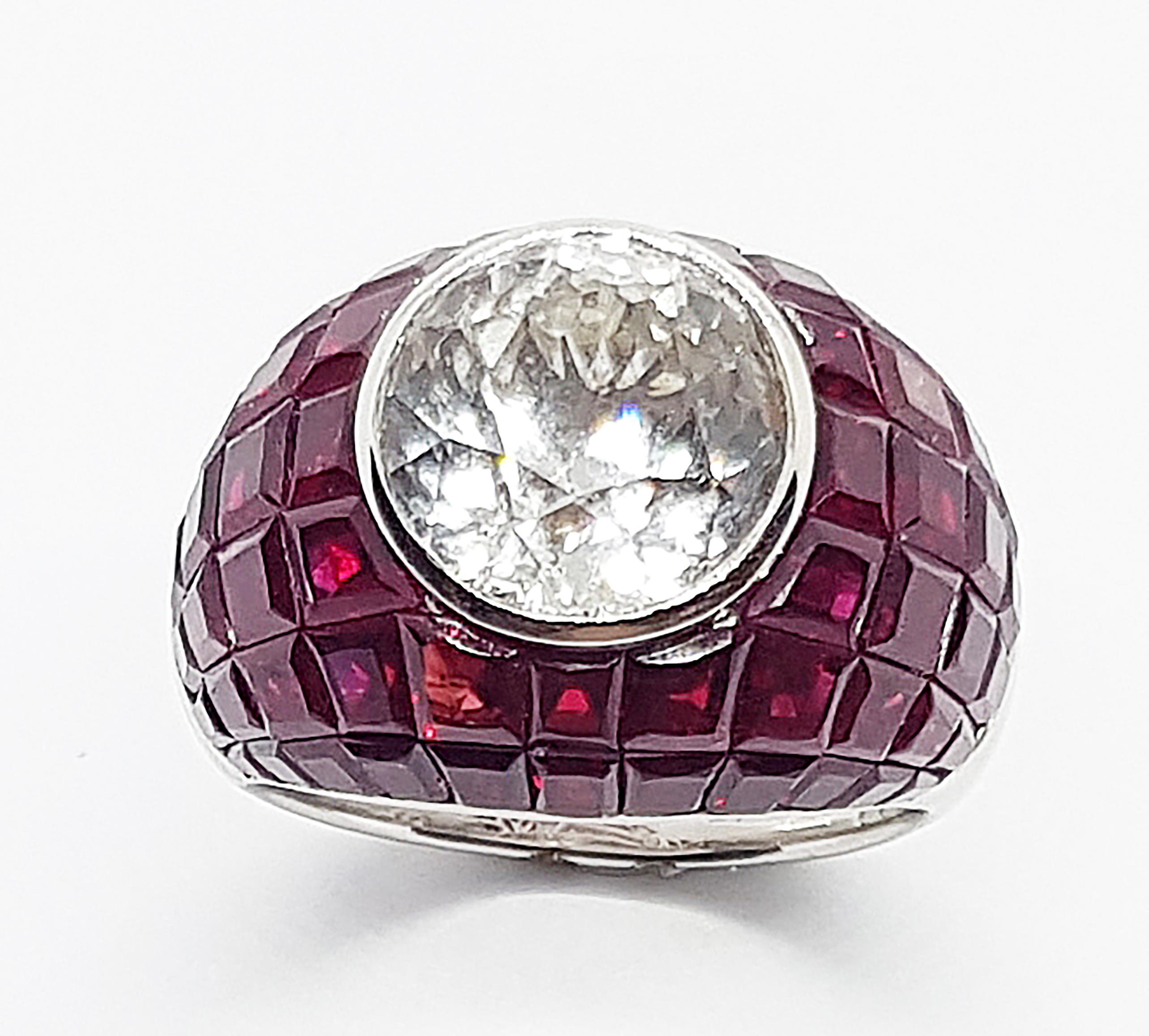 Contemporary White Sapphire with Ruby Ring Set in 18 Karat White Gold Settings For Sale