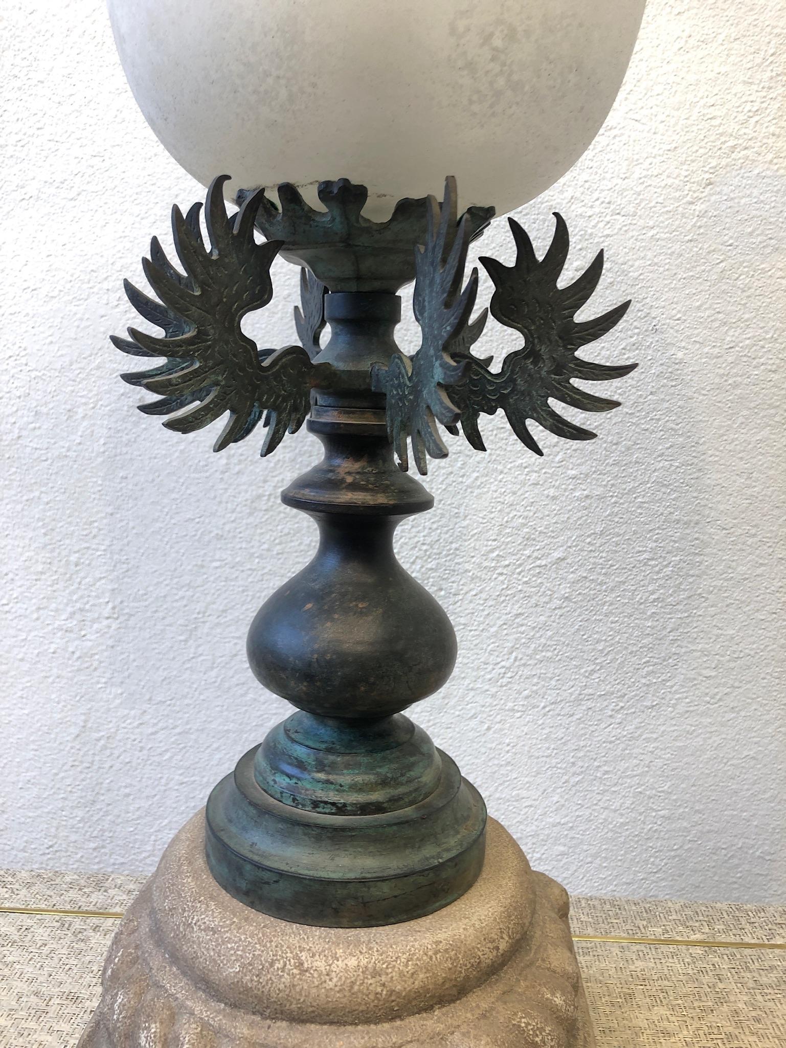White Scavo Murano Glass and Bronze Table Lamp In Good Condition For Sale In Palm Springs, CA