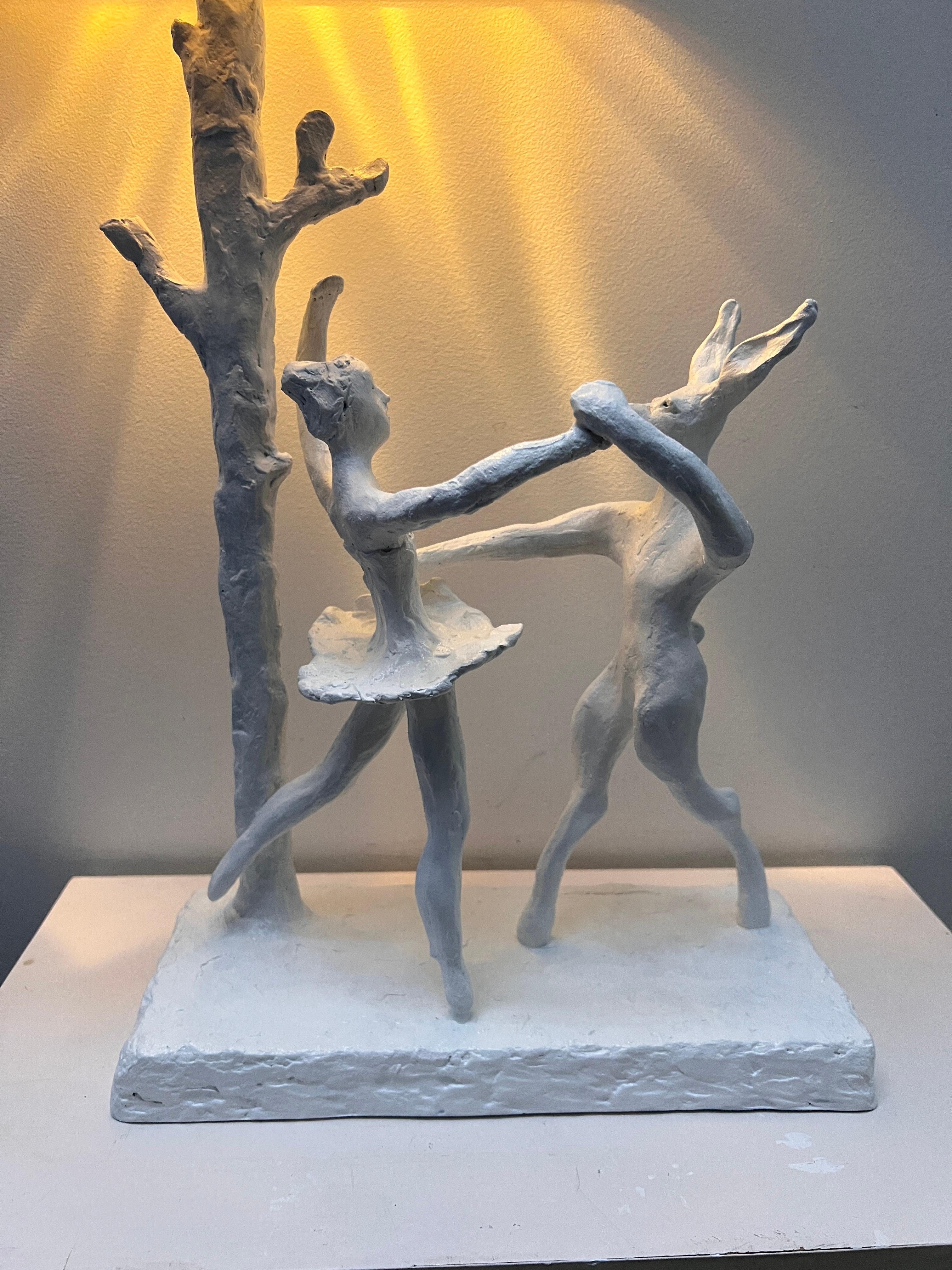 Moderne White sculptural table lamp Hare & Ballerina, hand crafted and cast en vente