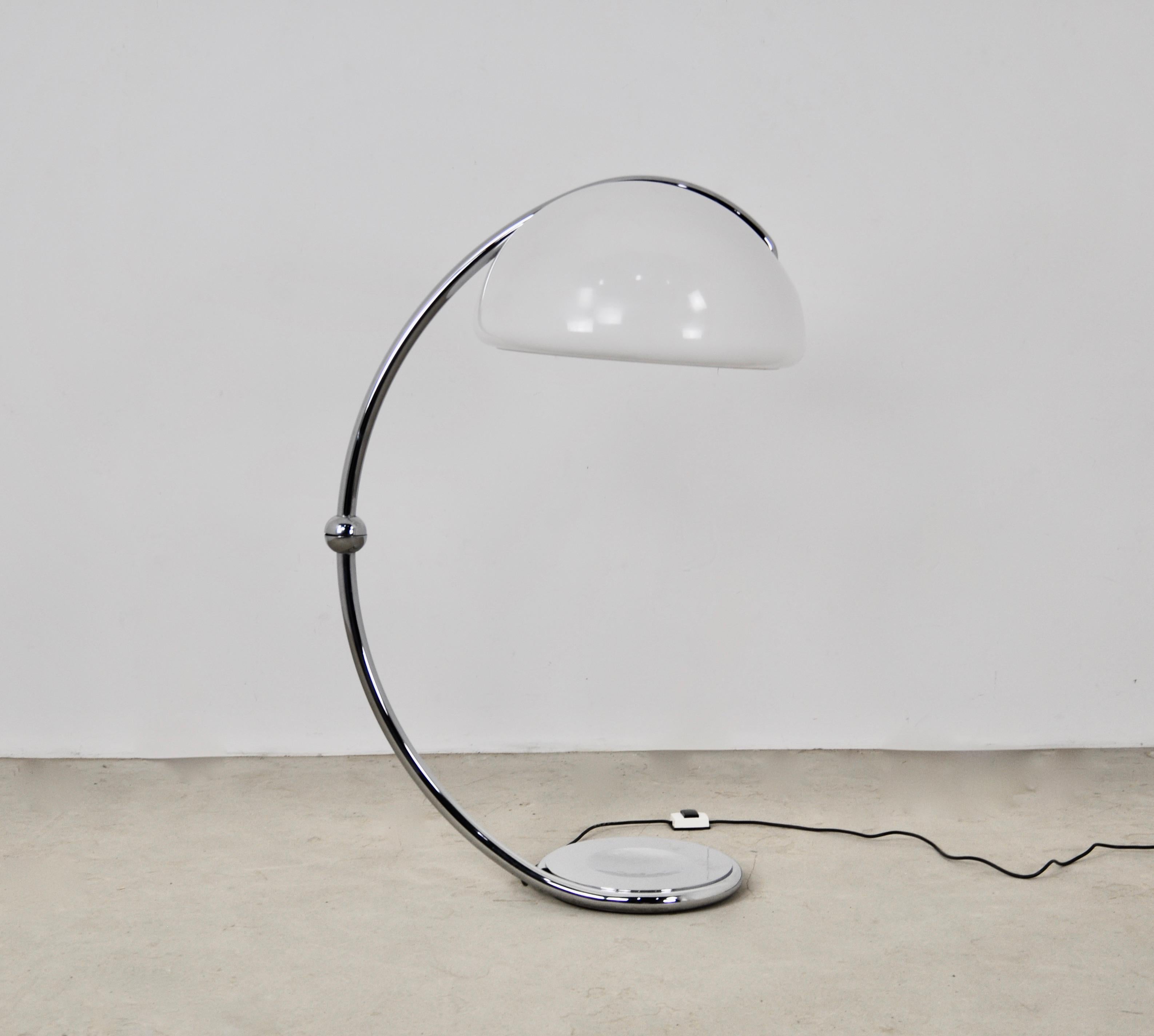 Italian White Serpente Floor Lamp by Elio Martinelli for Martinelli Luce, 1960s