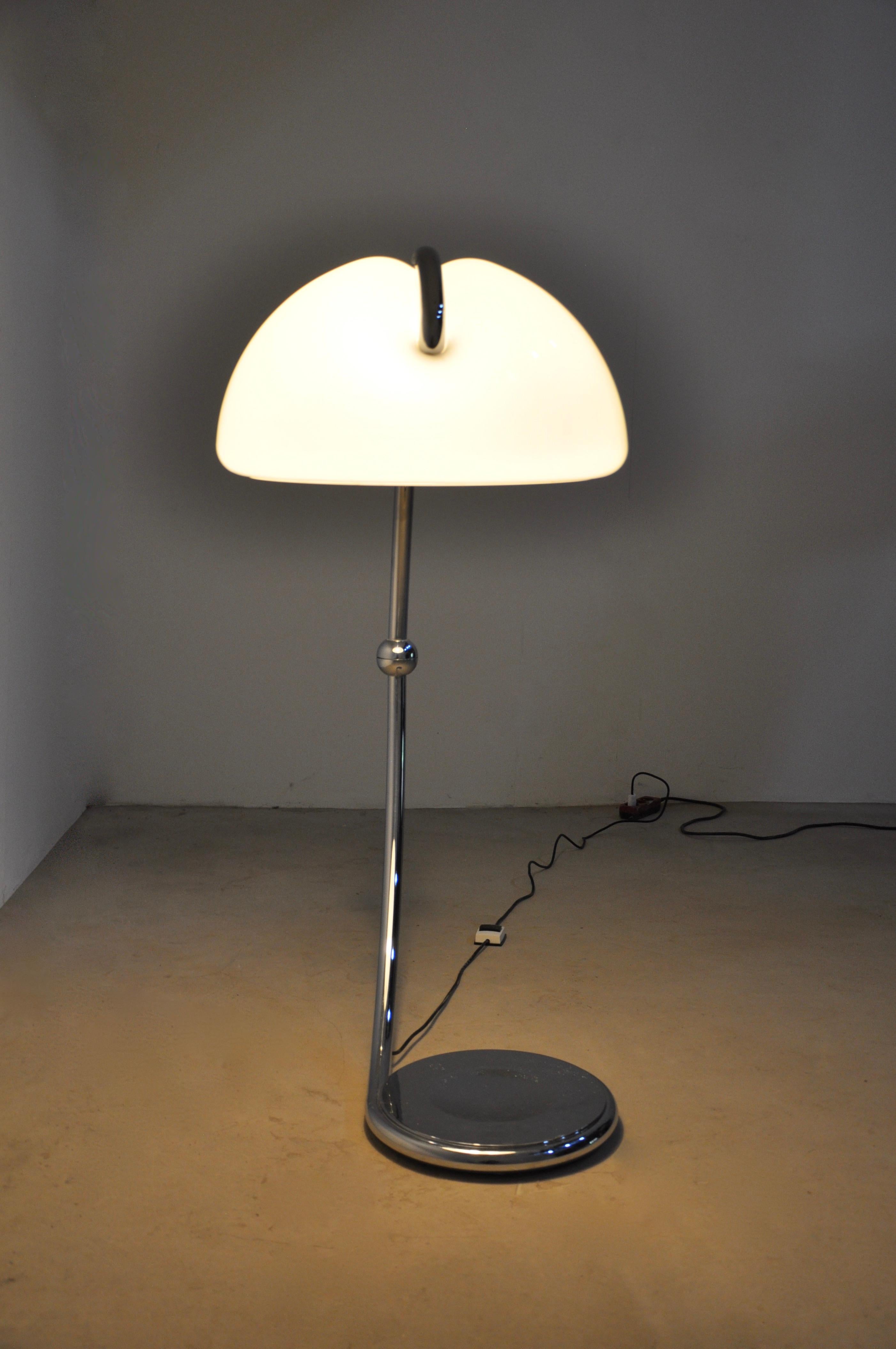 White Serpente Floor Lamp by Elio Martinelli for Martinelli Luce, 1960s 2