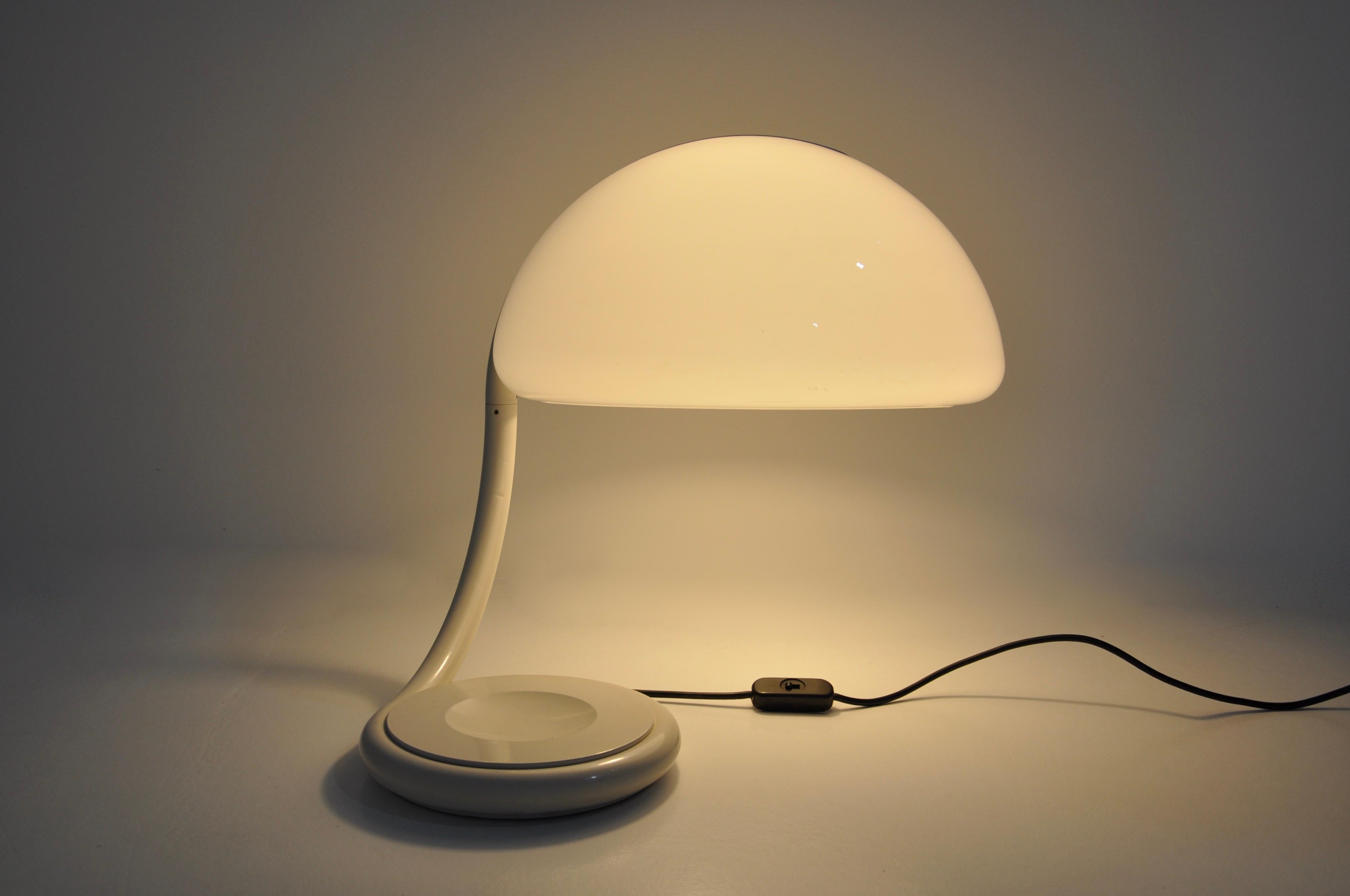 Mid-20th Century White Serpente Table Lamp by Elio Martinelli for Martinelli Luce, 1960s