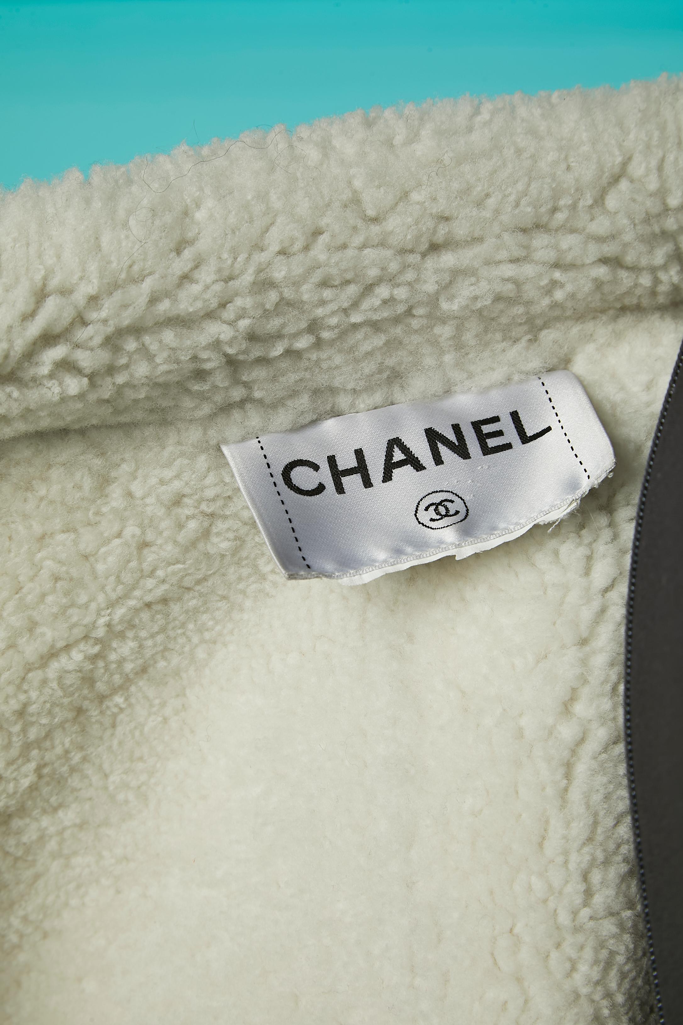 White shearling and patten leather single-breasted coat Chanel 4