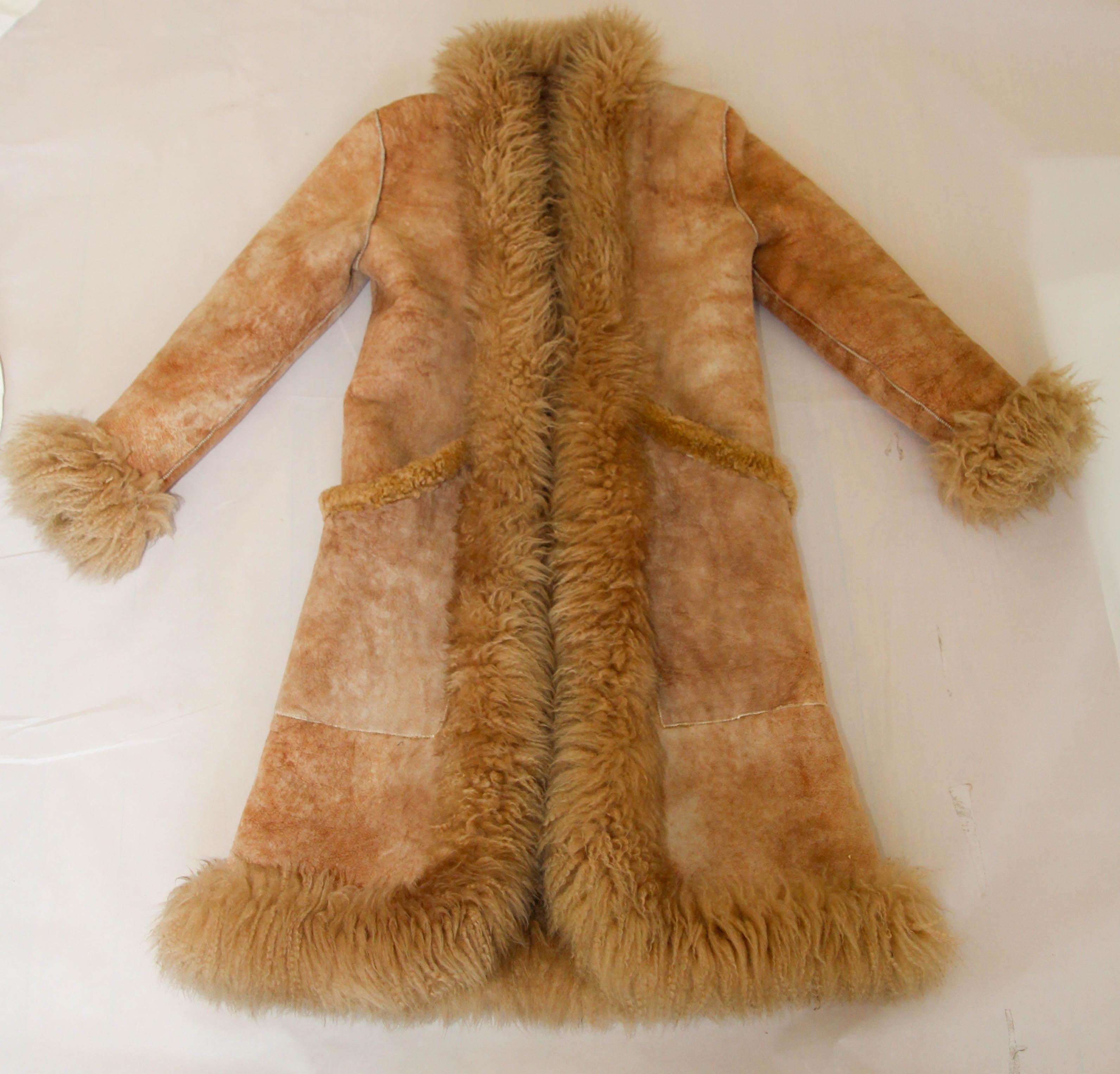 Brown Sheepskin Fur Vintage Coat Australia 1970's Size Small to Medium For Sale 11