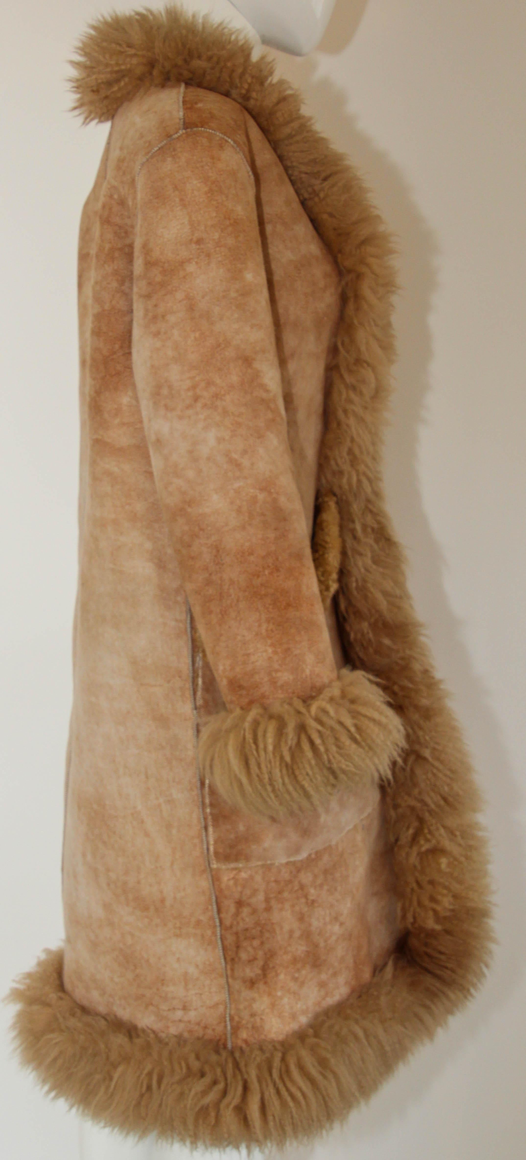 Brown Sheepskin Fur Vintage Coat Australia 1970's Size Small to Medium For Sale 3