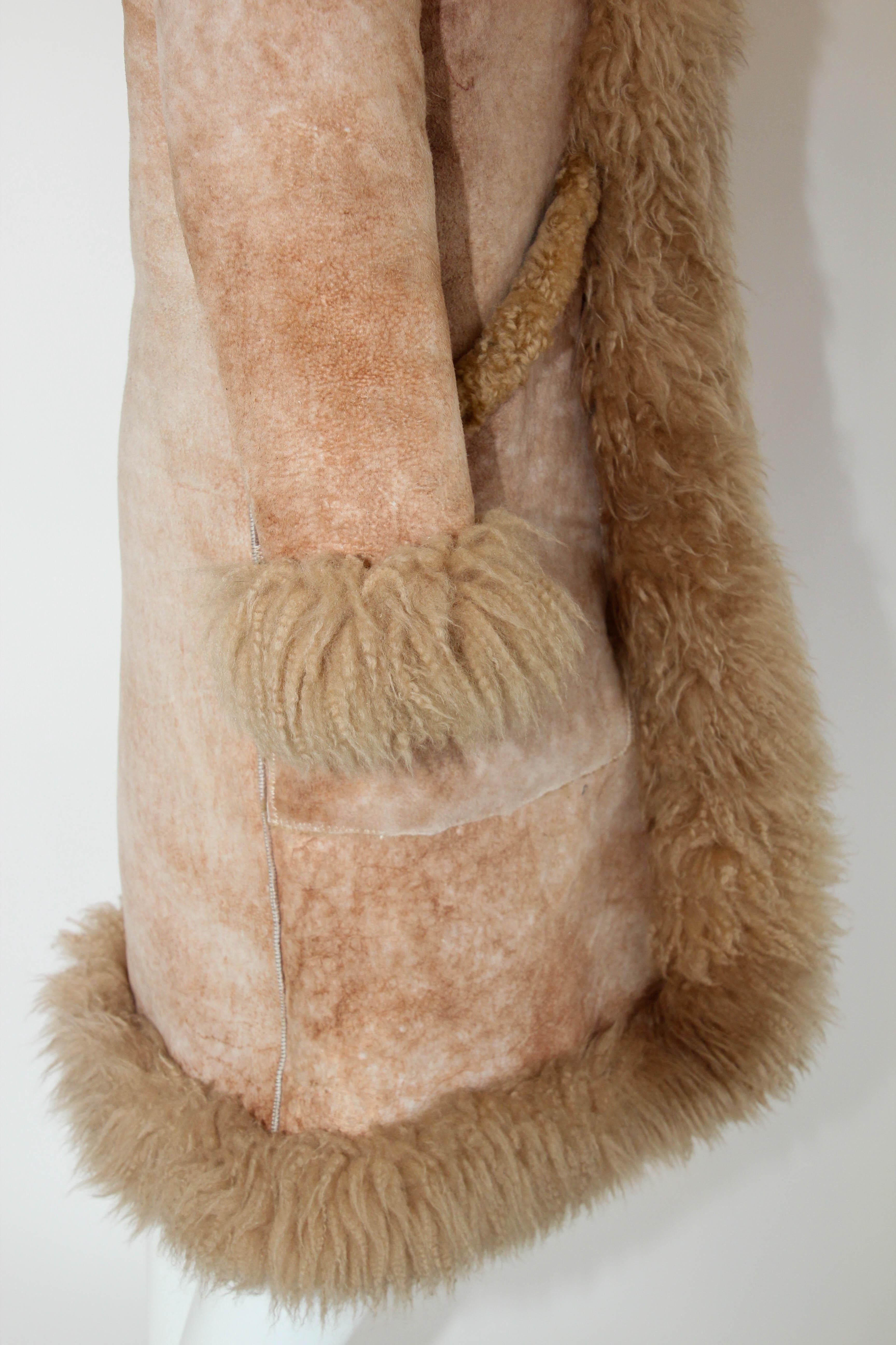 Brown Sheepskin Fur Vintage Coat Australia 1970's Size Small to Medium For Sale 5