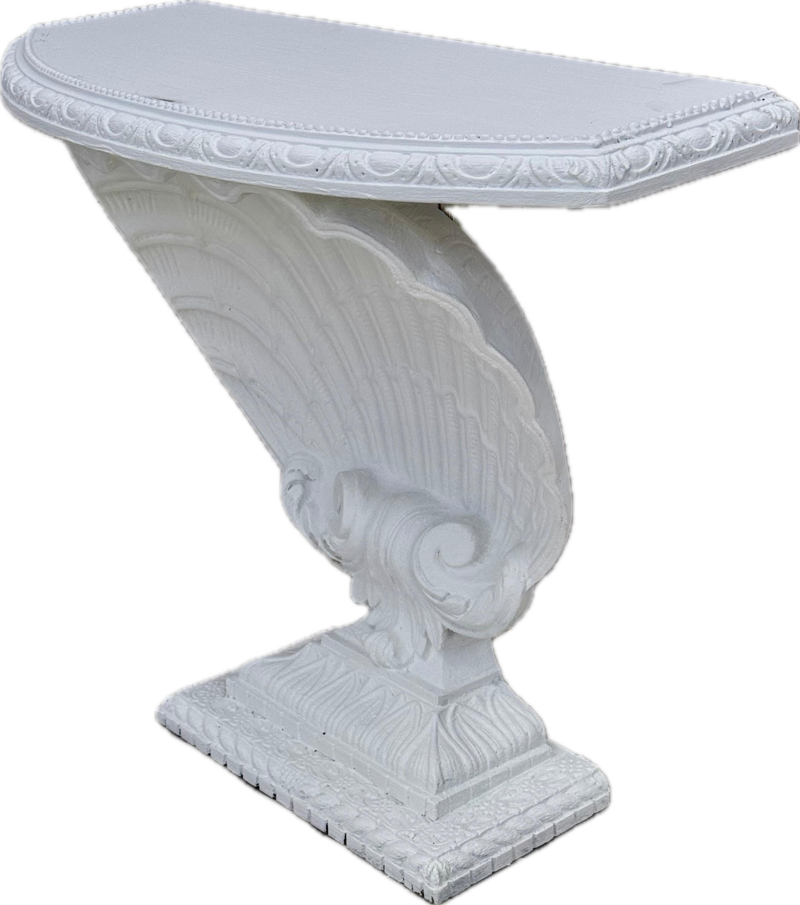 White Shell Form Hollywood Regency Console Table In Good Condition For Sale In Bradenton, FL