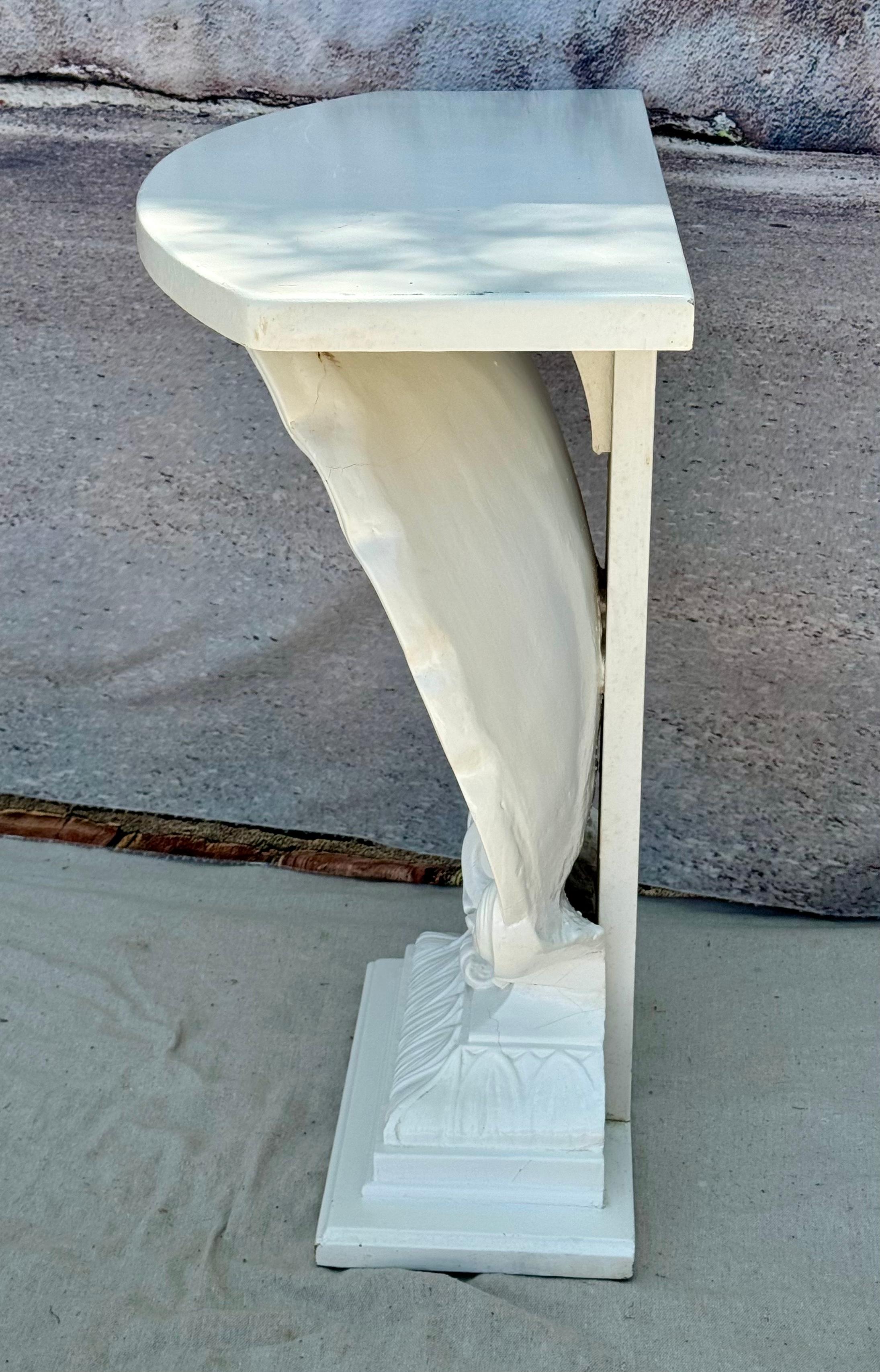 White Shell Form Hollywood Regency Console Table For Sale 1