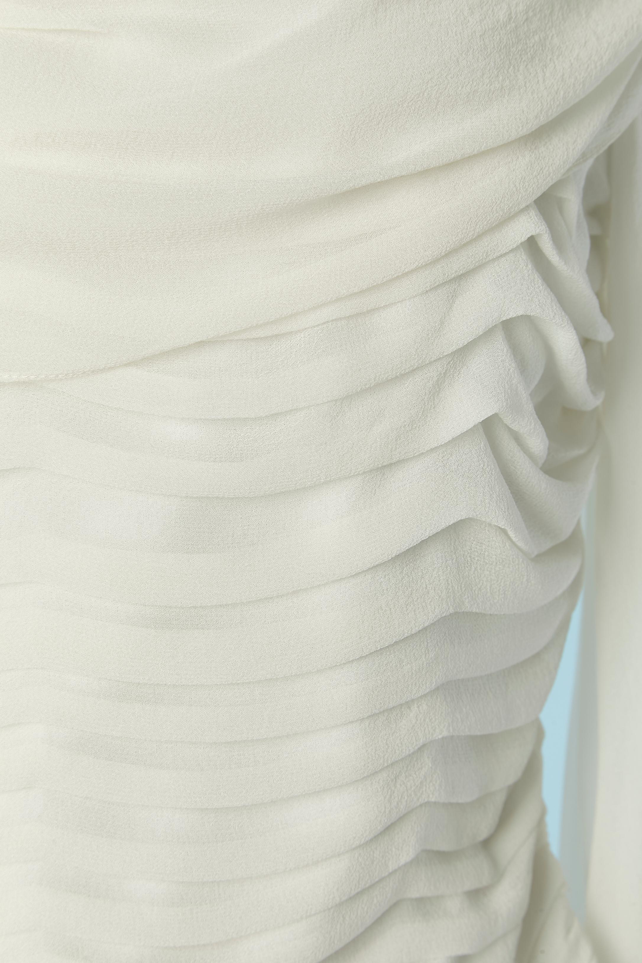 White silk chiffon top pleated and draped . Lining: 100% polyester. Zip closure on the middle back. Button, buttonhole and bow on the cuffs. 
New with tag. 
SIZE 14 UK / M 