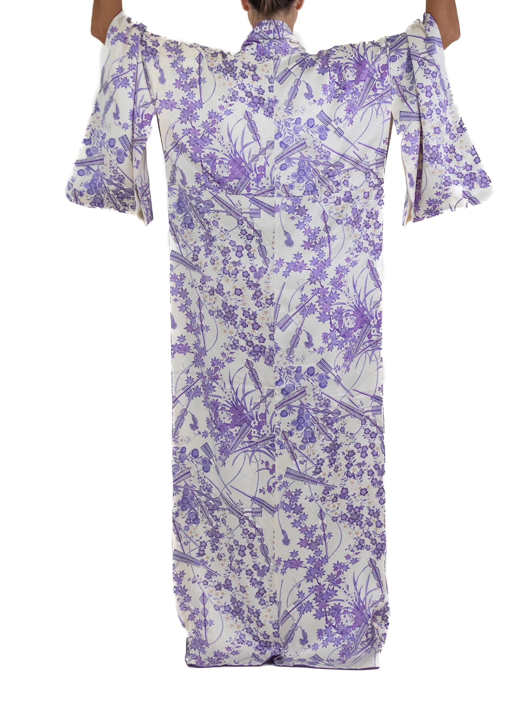White Silk Long Kimono Purple Flower Print In Excellent Condition For Sale In New York, NY