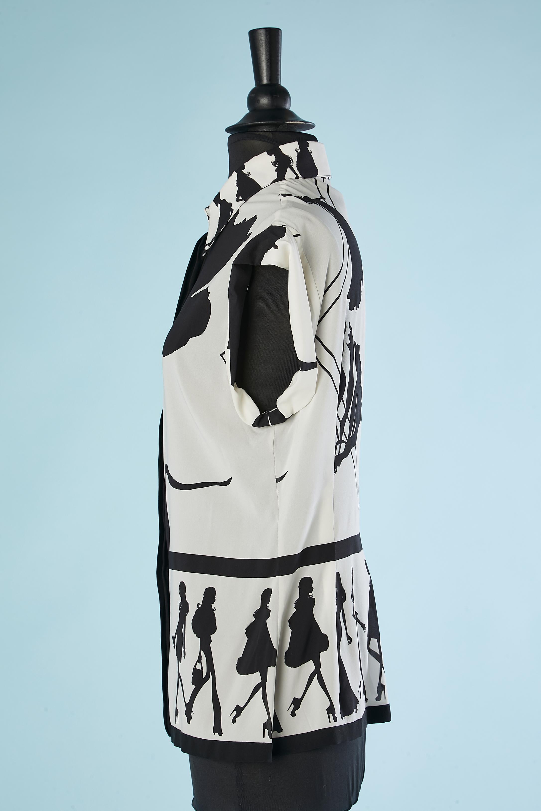 Chemise sans manches en soie blanche avec imprimé noir Versace  Excellent état - En vente à Saint-Ouen-Sur-Seine, FR