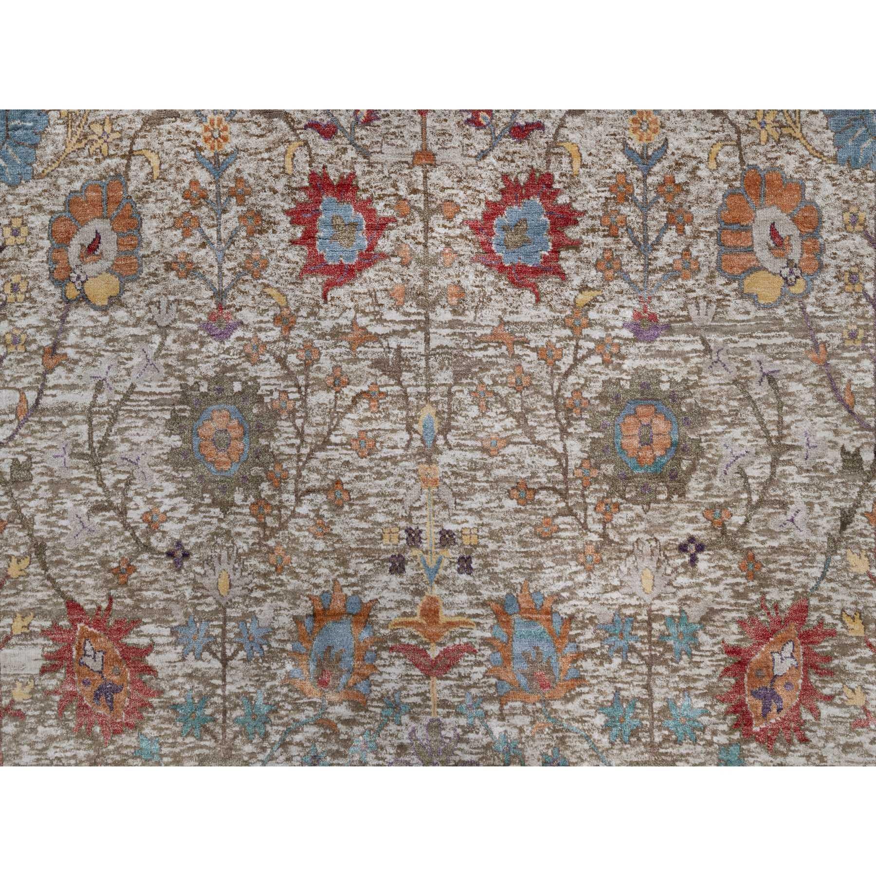 Orientalischer Teppich aus weißer Seide mit strukturierter Wolle, handgeknüpft, Vasendesign, 6'2