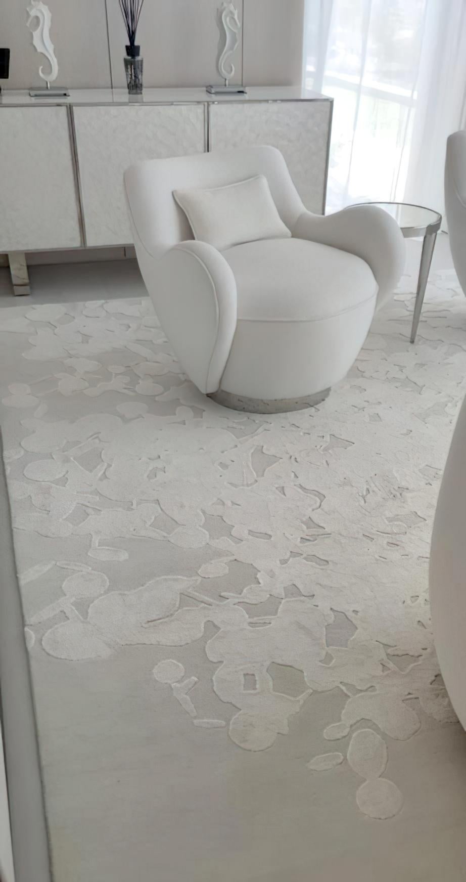 Modern White Silk, Wool Rug India Hand Knotted Carpet Highest Quality Abstract Floral For Sale
