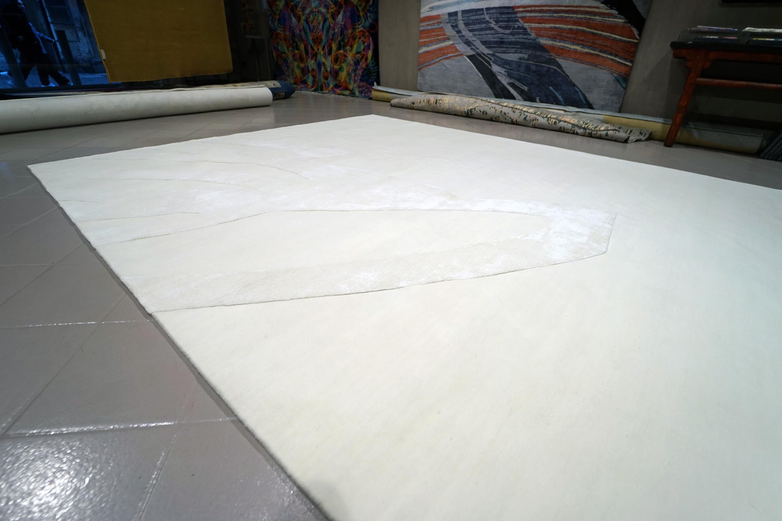 Handgeknüpfter Teppich aus weißer Seide und Wolle Indien in höchster Qualität, minimalistisches Design im Angebot 2