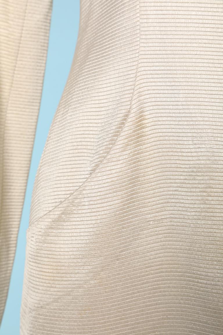 Blanc Veste en soie blanche à simple boutonnage Lecoanet Hémant en vente