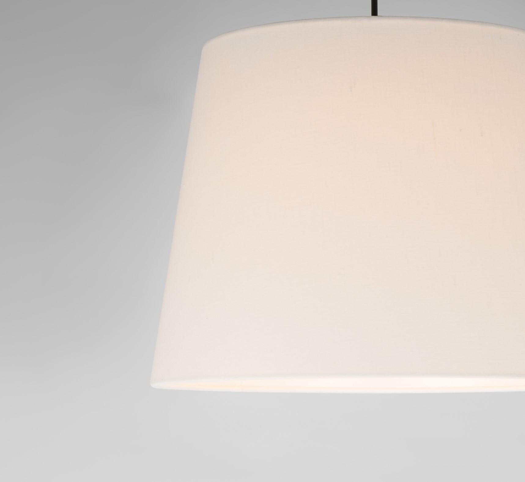 Modern White Sísísí Cónicas GT3 Pendant Lamp by Santa & Cole For Sale