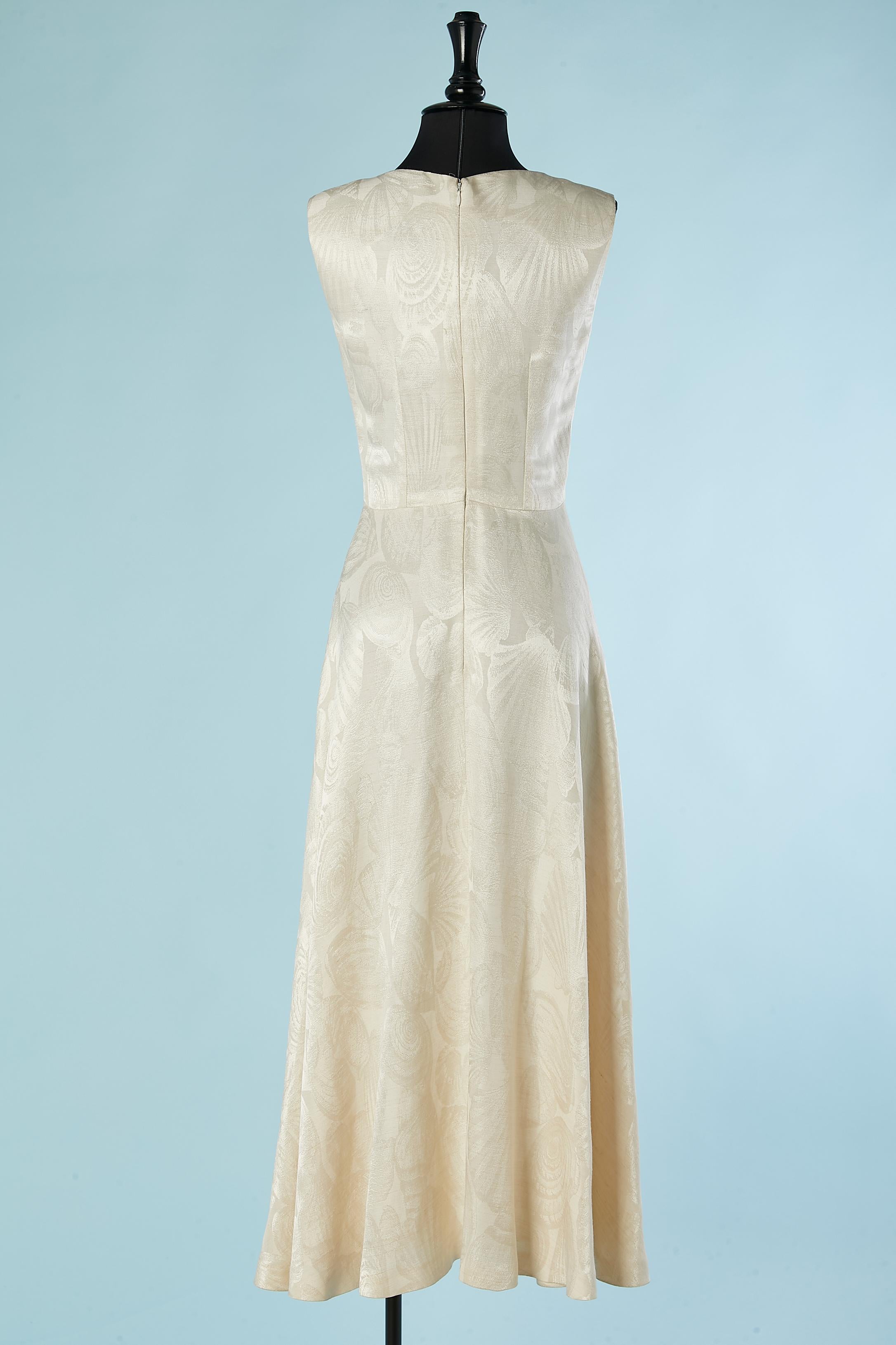White sleeveless silk jacquard cocktail dress with shell pattern Grès Paris  For Sale 1