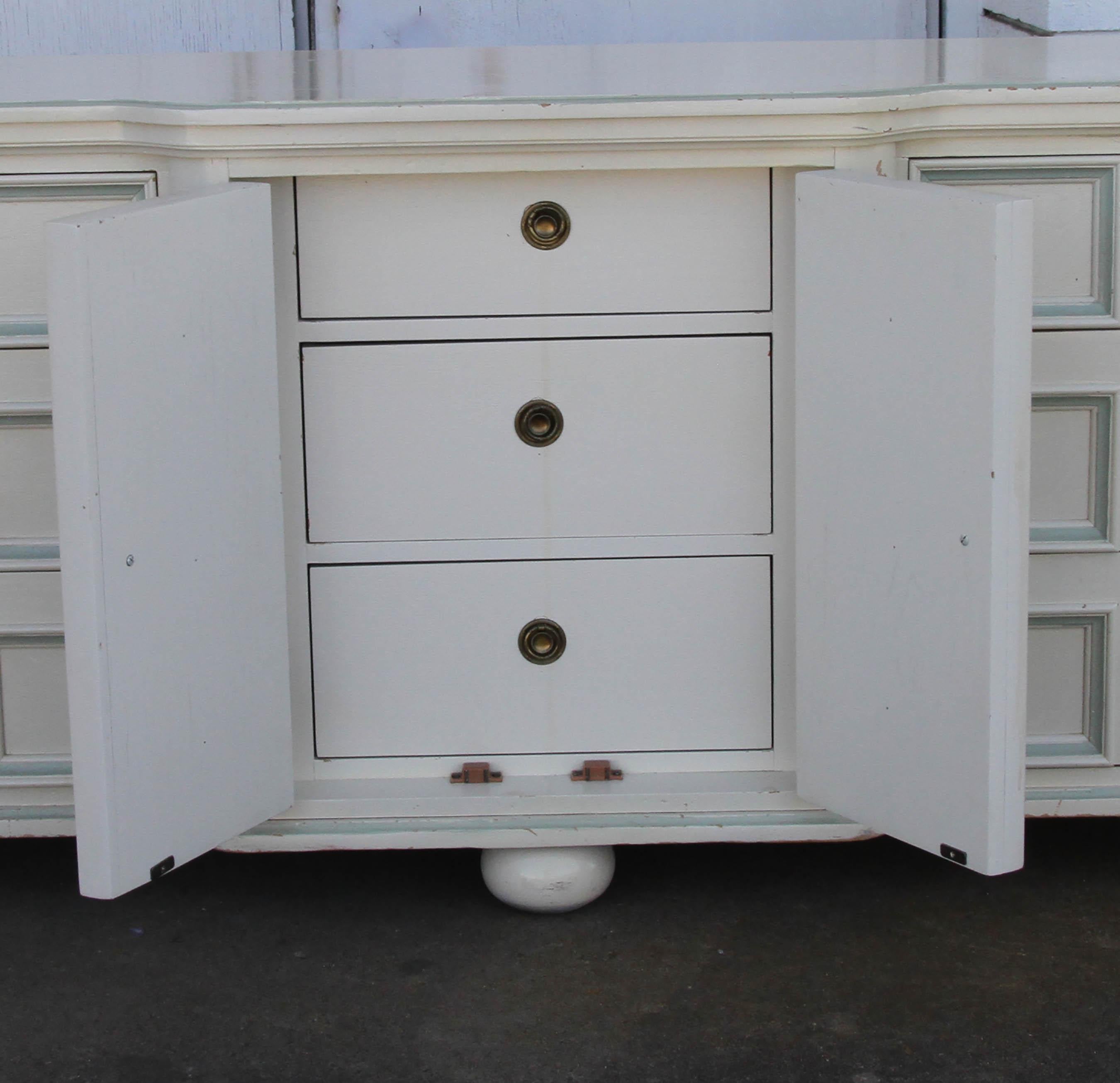 White Sloane Dresser by Century Furniture In Good Condition In Pasadena, TX