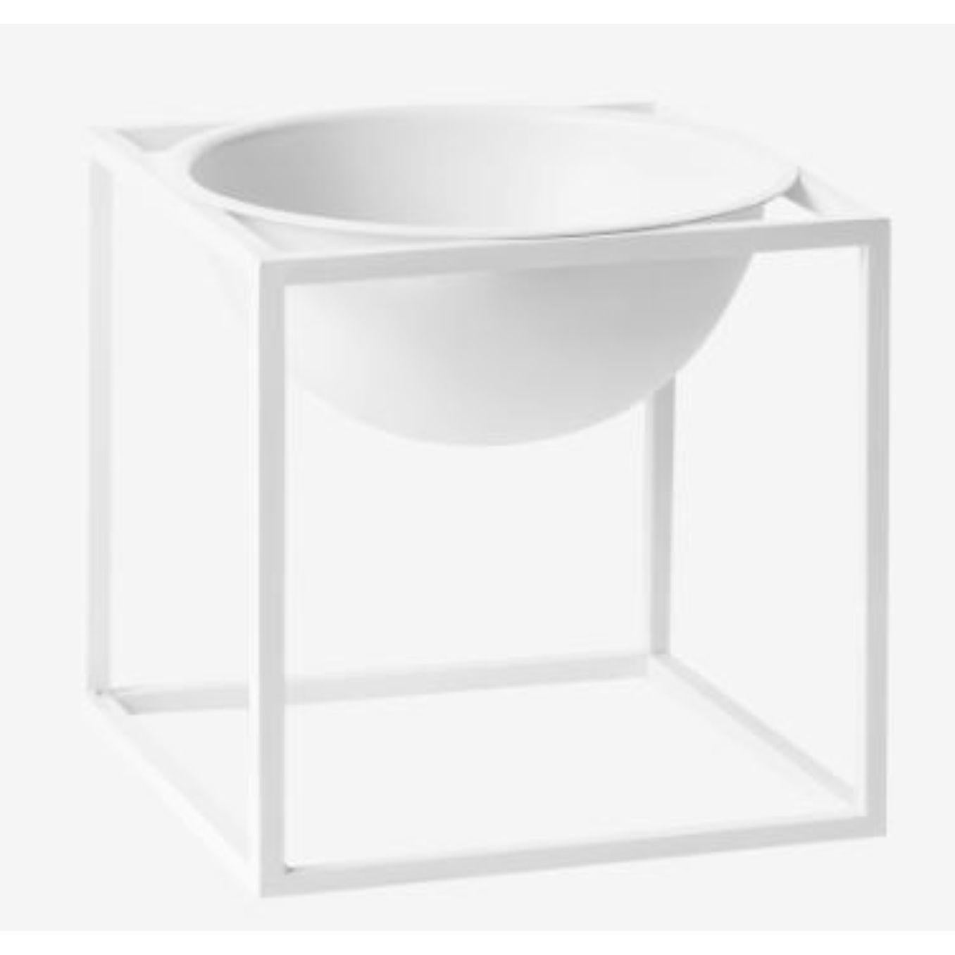 White small Kubus bowl by Lassen
Dimensions: w 14 x w 14 x h 14 cm 
Materials: Metal 
Weight: 1.35 Kg

Kubus bowl is based on original sketches by Mogens Lassen, and contains elements from Bauhaus, which Mogens Lassen took inspiration from.