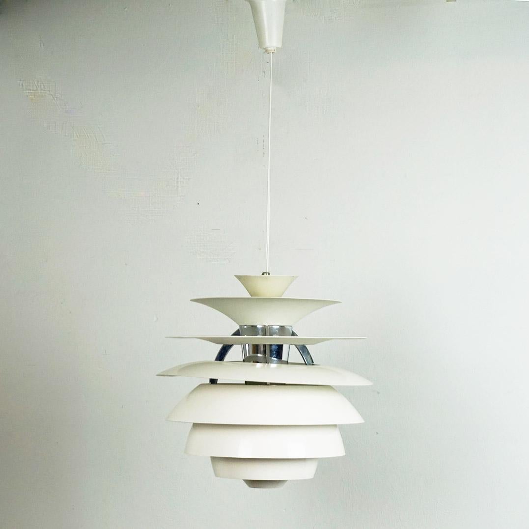 Lampada a sospensione Whiting Snowball di Poul Henningsen per Poulsen Danimarca In condizioni buone in vendita a Vienna, AT
