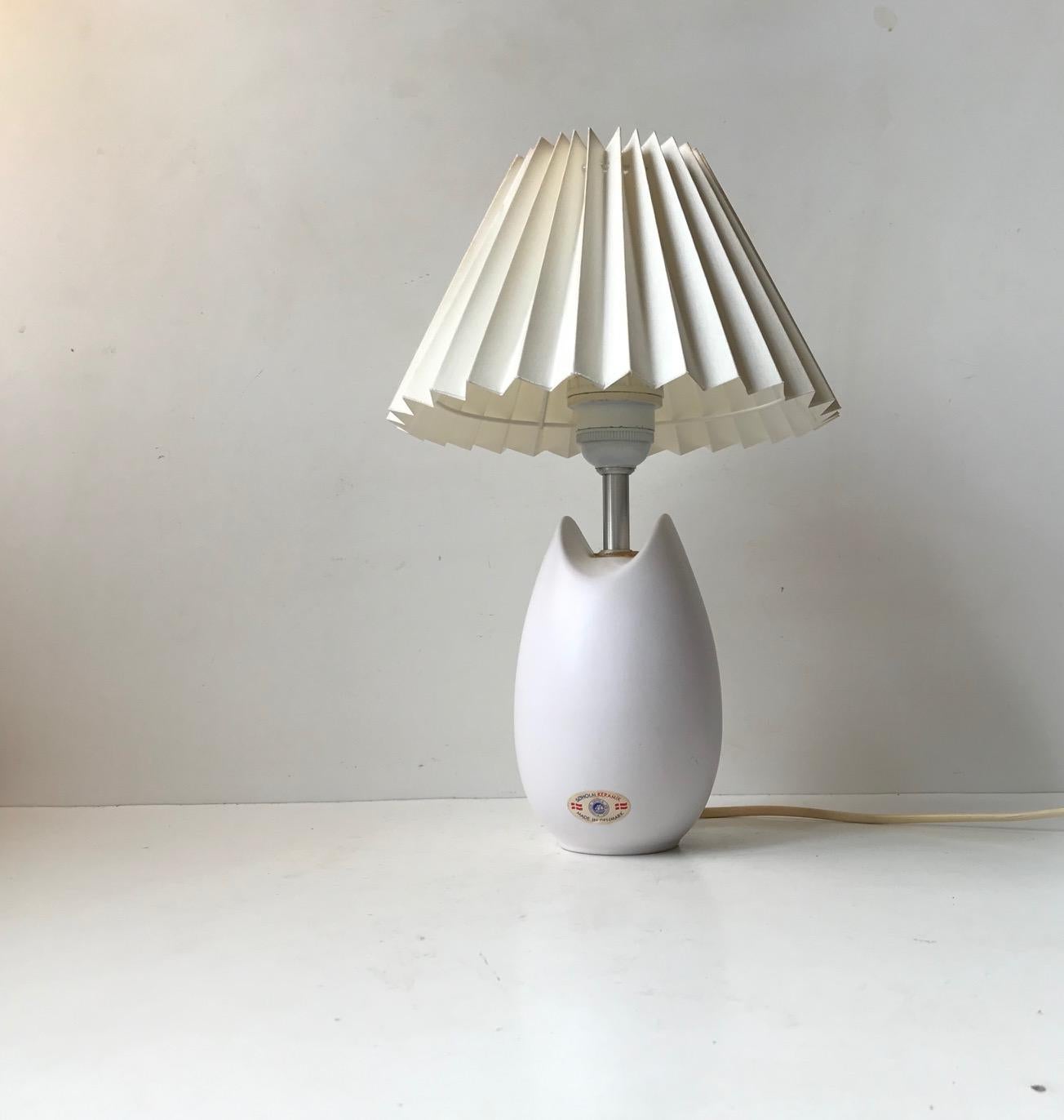 White Soholm Ceramic Table Lamp by Per Rehfeld In Good Condition For Sale In Esbjerg, DK