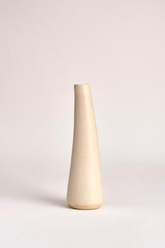 White Solitario Vase by Camila Apaez