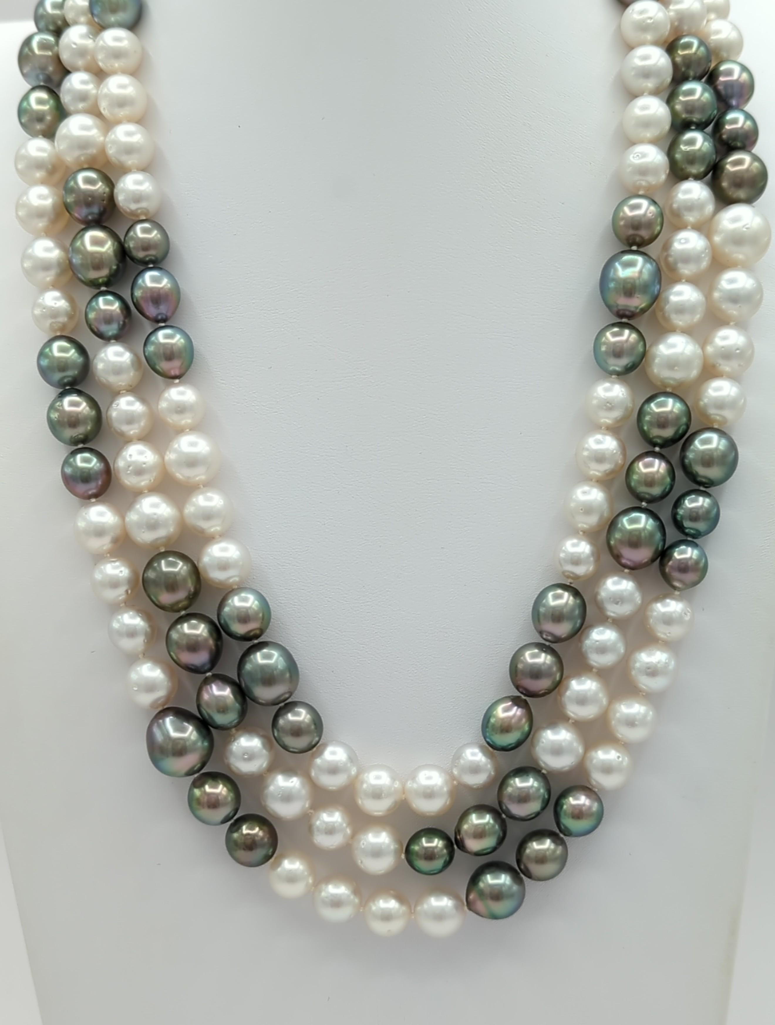 Lagenförmige Halskette aus weißem Südsee- und Tahiti-Perlen für Damen oder Herren im Angebot