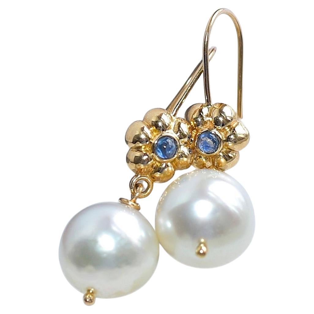 White South Sea Cultured Pearl, Natural Blue Sapphire in 18K Solid Yellow Gold