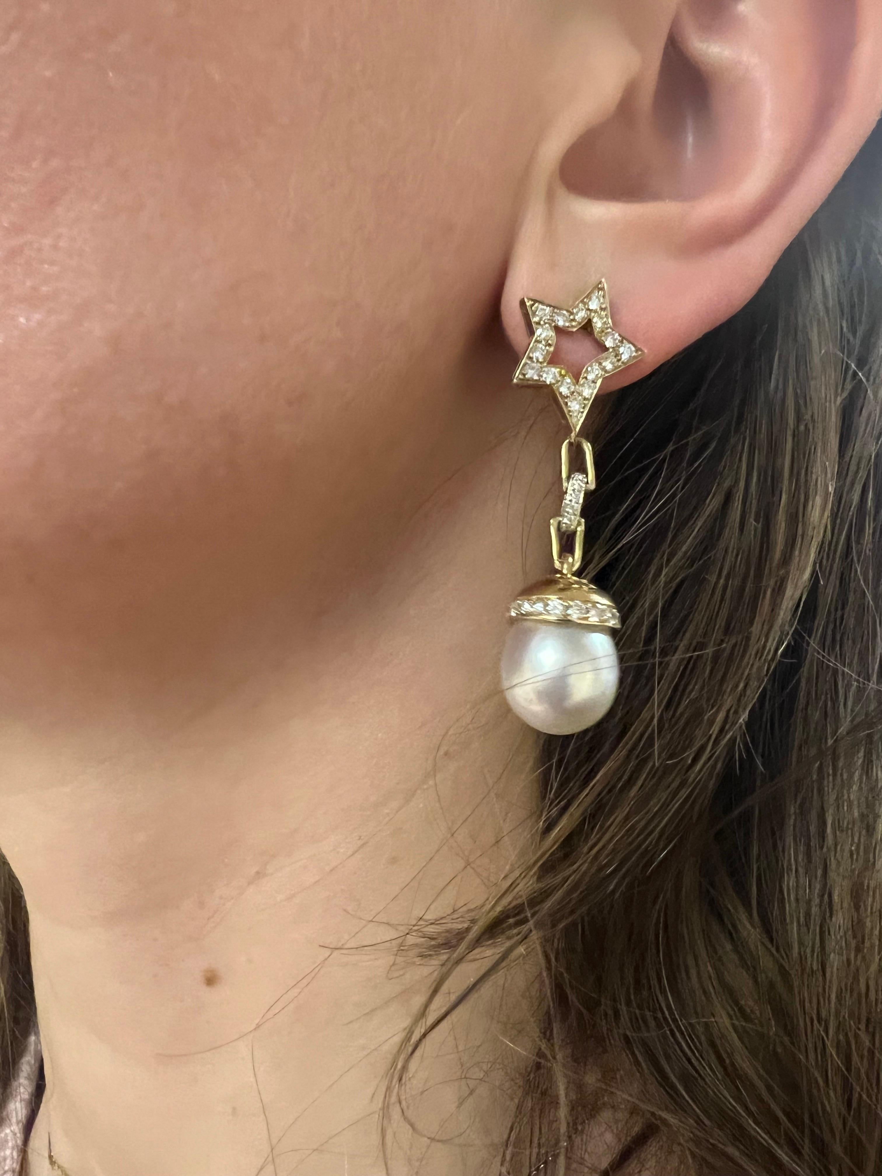 Round Cut White South Sea Drop Pearl Earrings in 18k Yellow Gold with White Diamonds For Sale