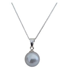 White South Sea Pearl High Luster and Orient Pendant Necklace