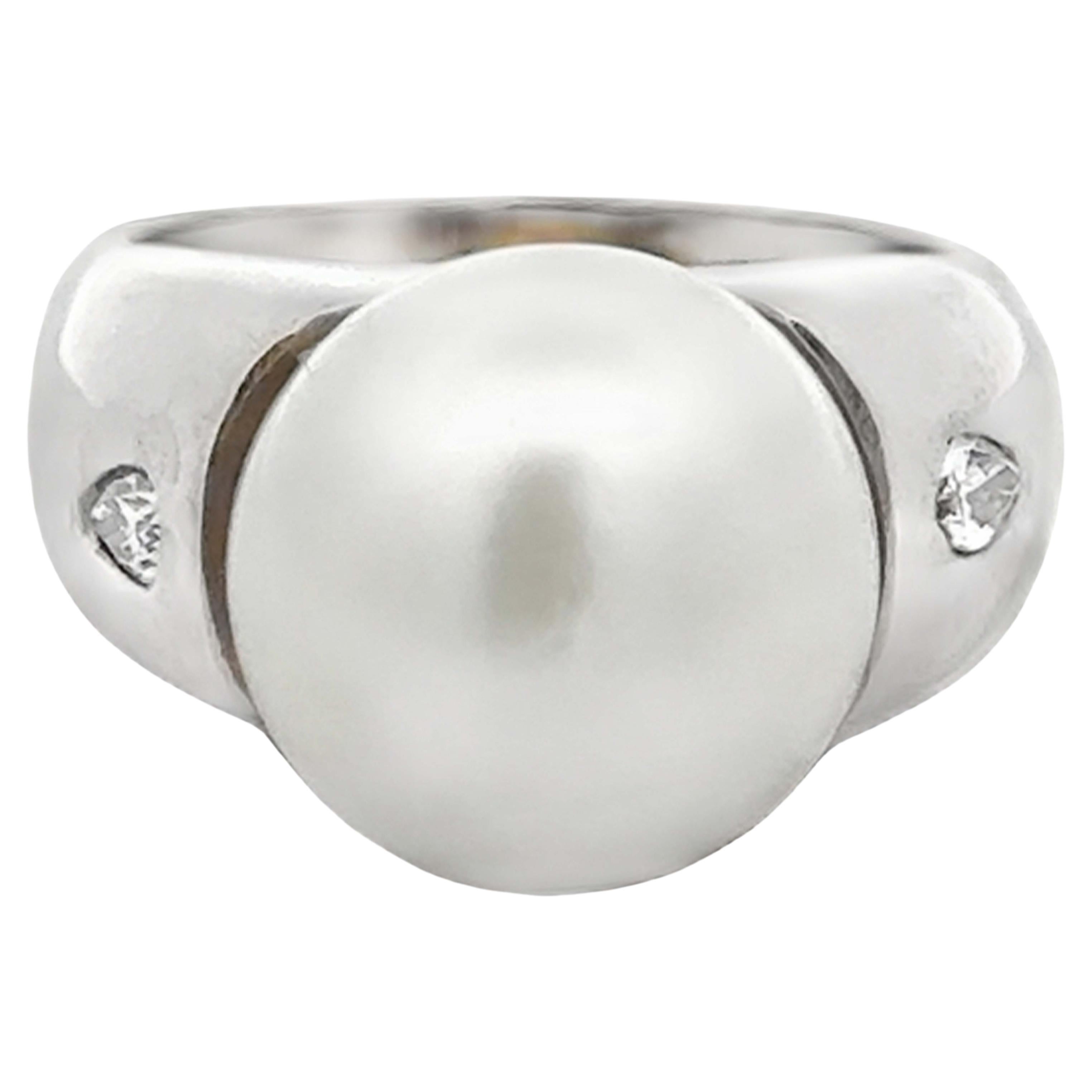 White South Sea Pearl and 2 Pear Shaped Diamonds Ring 14k White Gold