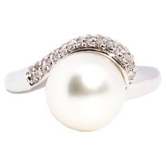 White South Sea Pearl and Brilliant Diamond Crossover Ring 18 Carat White Gold