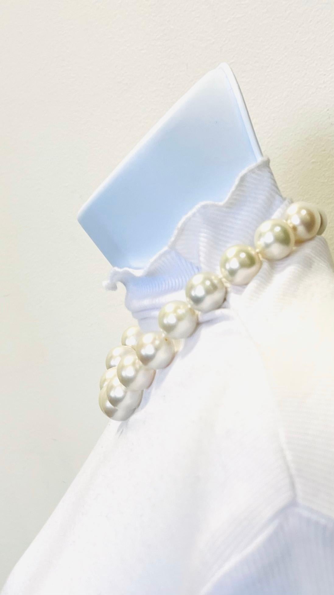 Taille ronde Collier de perles des mers du Sud blanches et de diamants blancs en or blanc 18 carats en vente