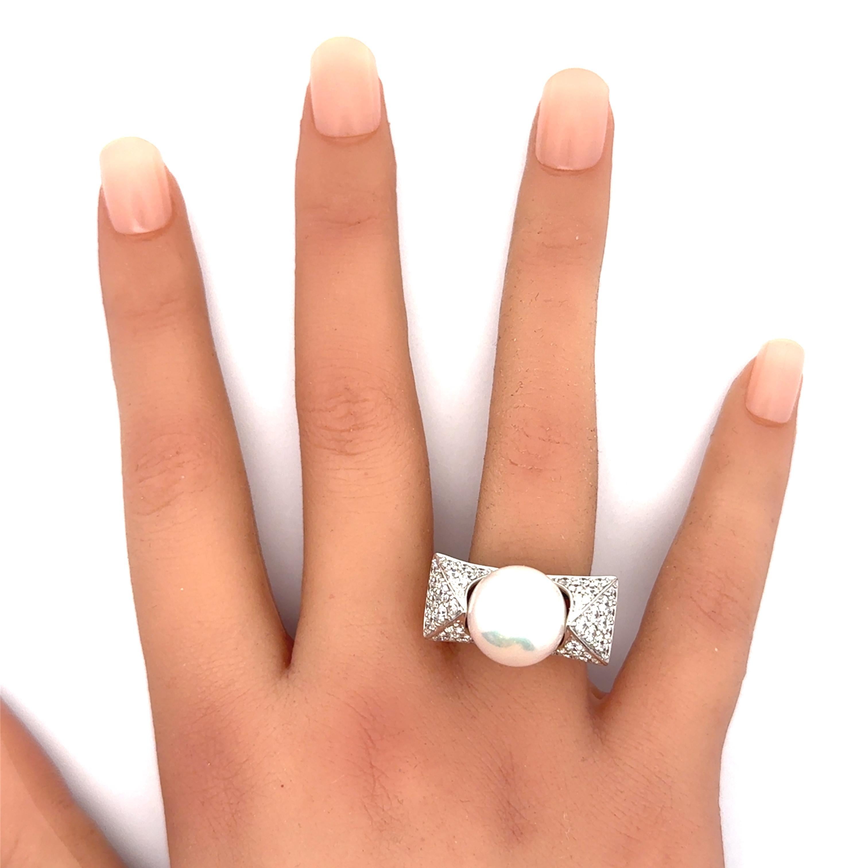 White South Sea Pearl Diamond 18k White Gold Cocktail Ring For Sale 2