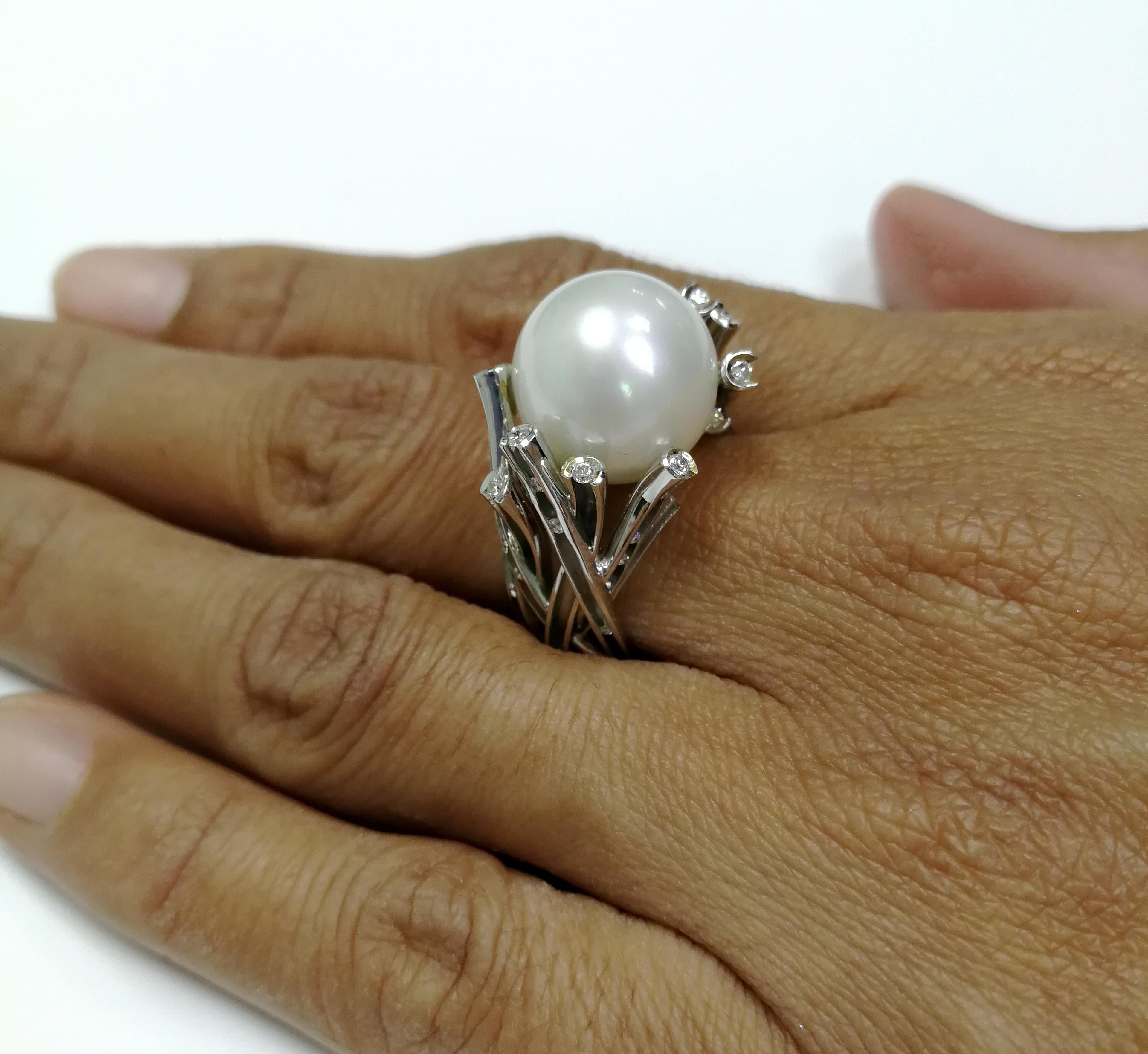 White South Sea Pearl Diamonds 18 Karat White Gold Ring In New Condition For Sale In Bangkok, TH