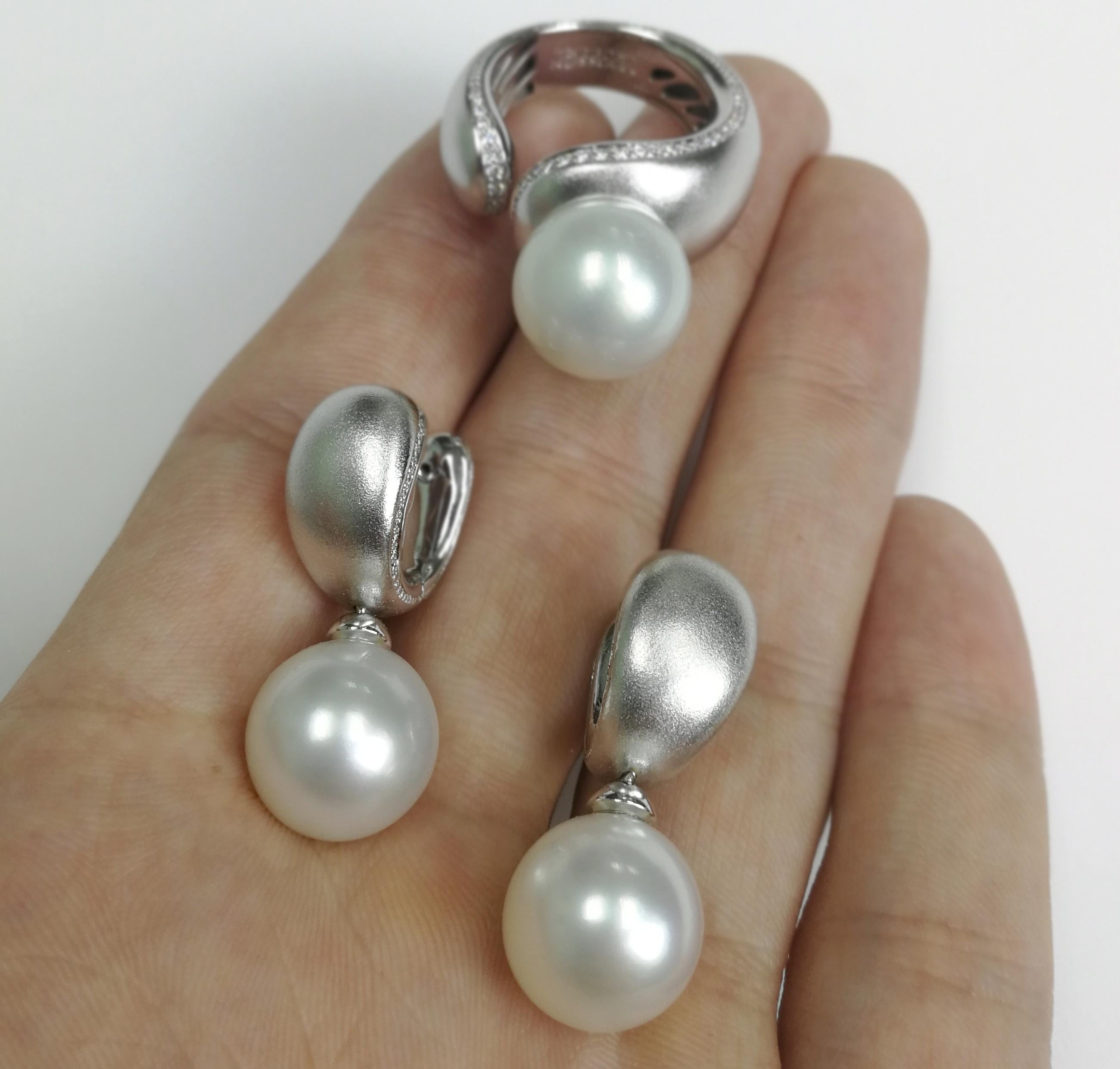Women's White South Sea Pearl Diamonds Cocktail Ring Earrings Suite For Sale