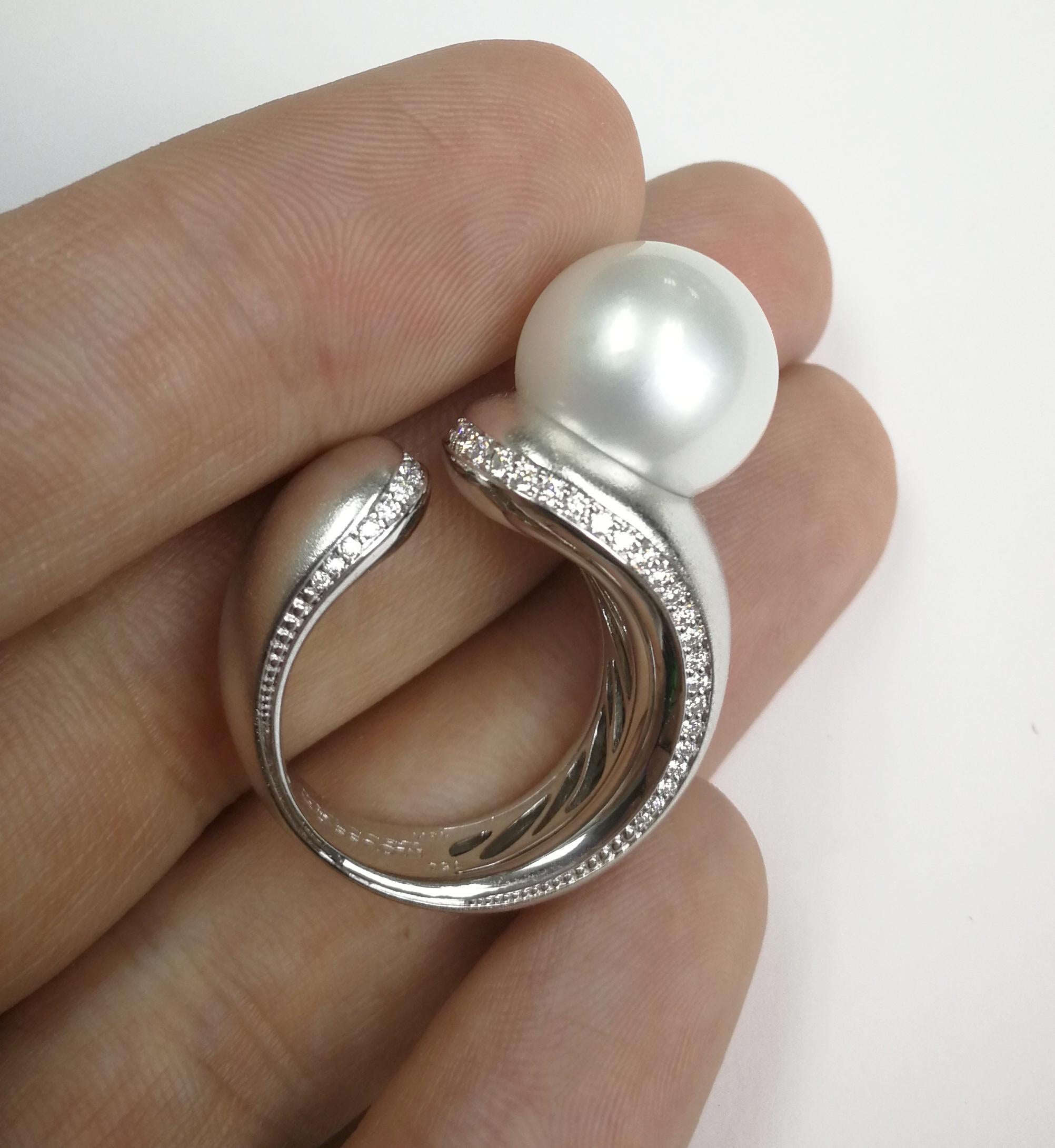 Round Cut White South Sea Pearl Diamonds Cocktail Ring For Sale