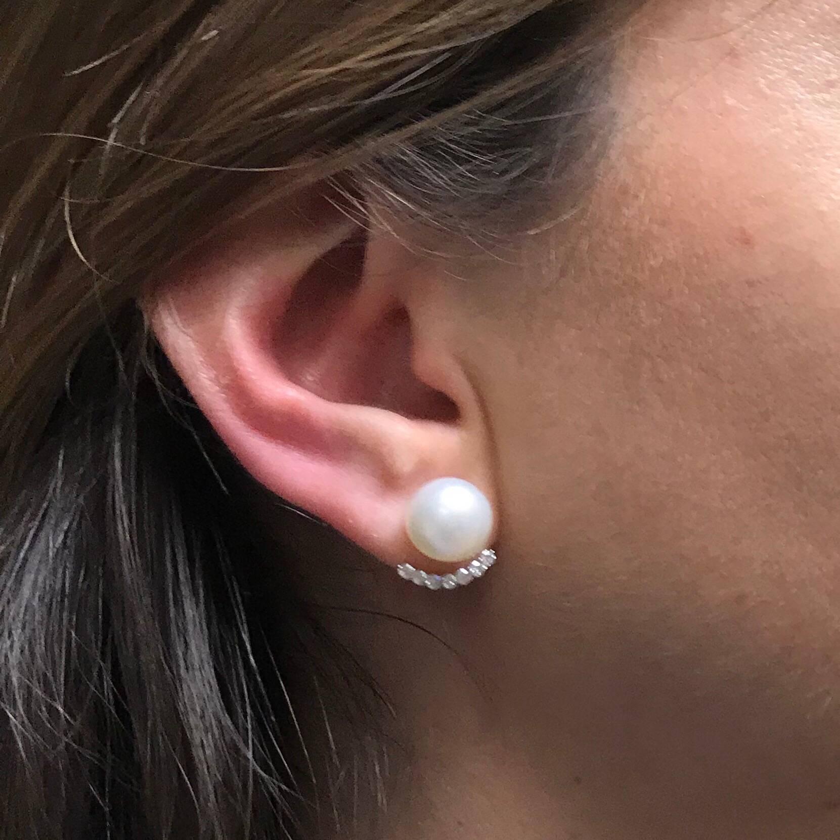 White South Sea Pearl Diamonds G/VS Carat 0.43 18 Karat White Gold Earrings 3