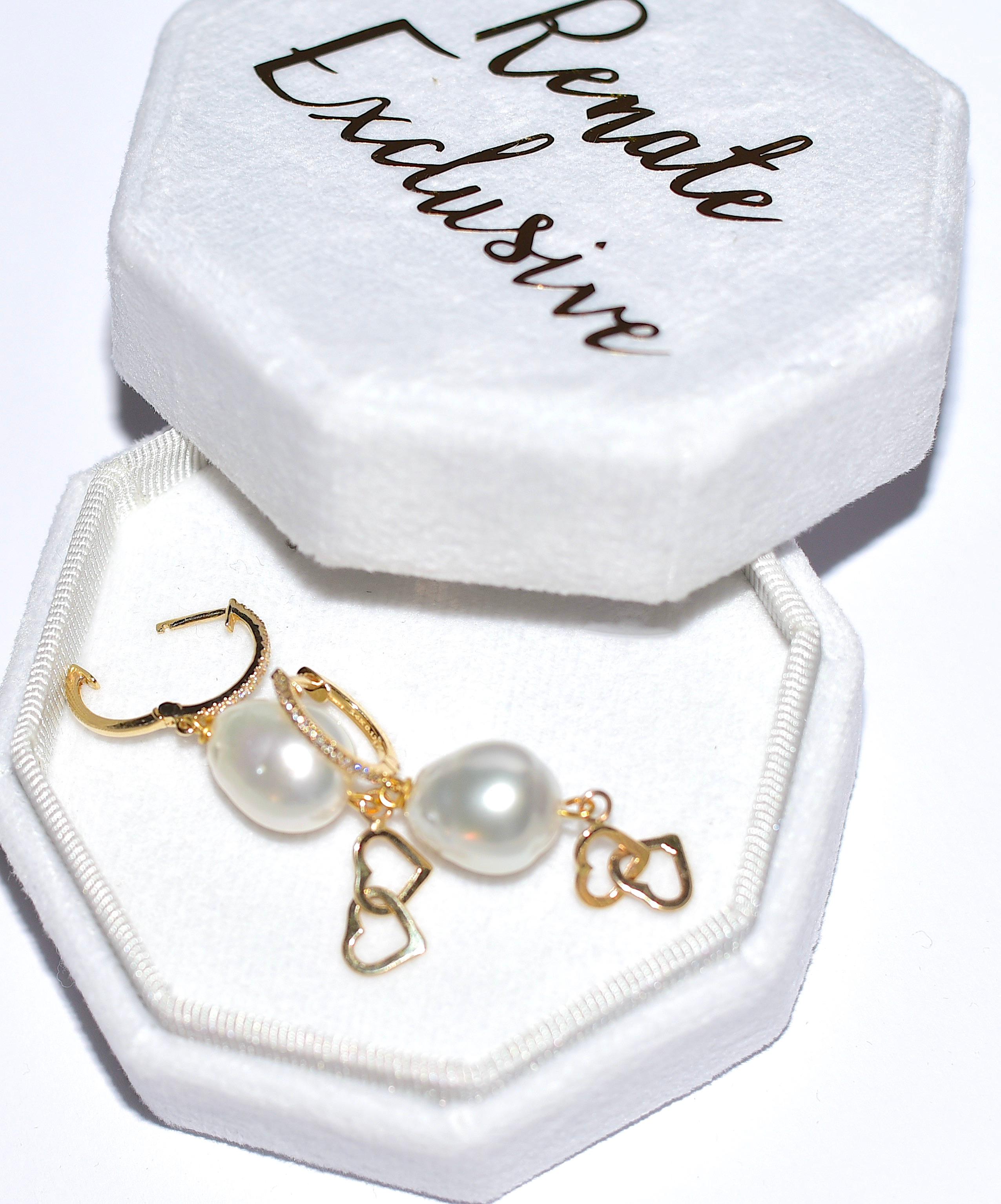 White South Sea Pearl, Love Charm in 14K Solid Yellow Gold, Diamonds For Sale 5