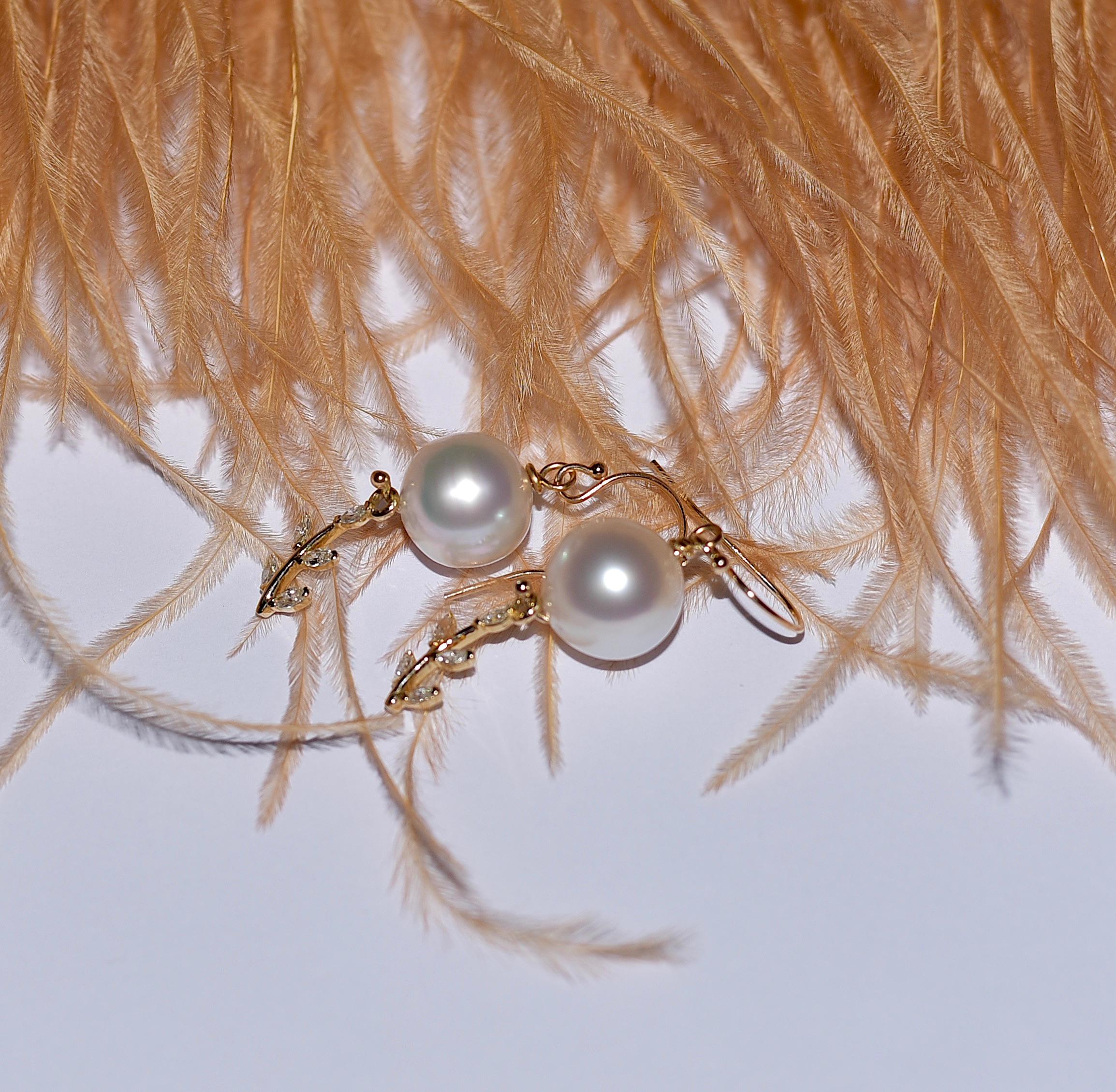 White South Sea Pearl, Marquise Diamond Leaf Branch in 14K Solid Yellow Gold 1