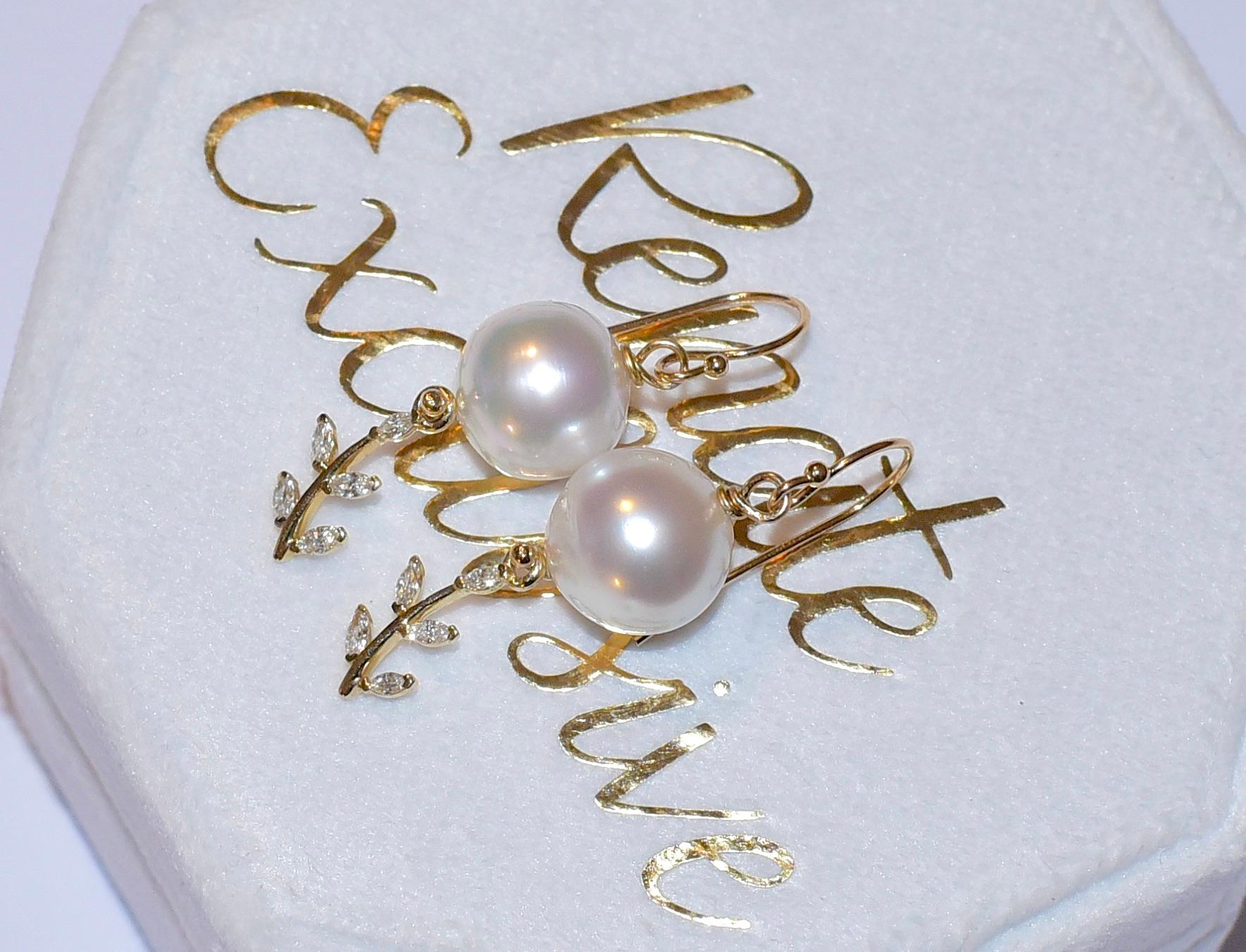 White South Sea Pearl, Marquise Diamond Leaf Branch in 14K Solid Yellow Gold 2