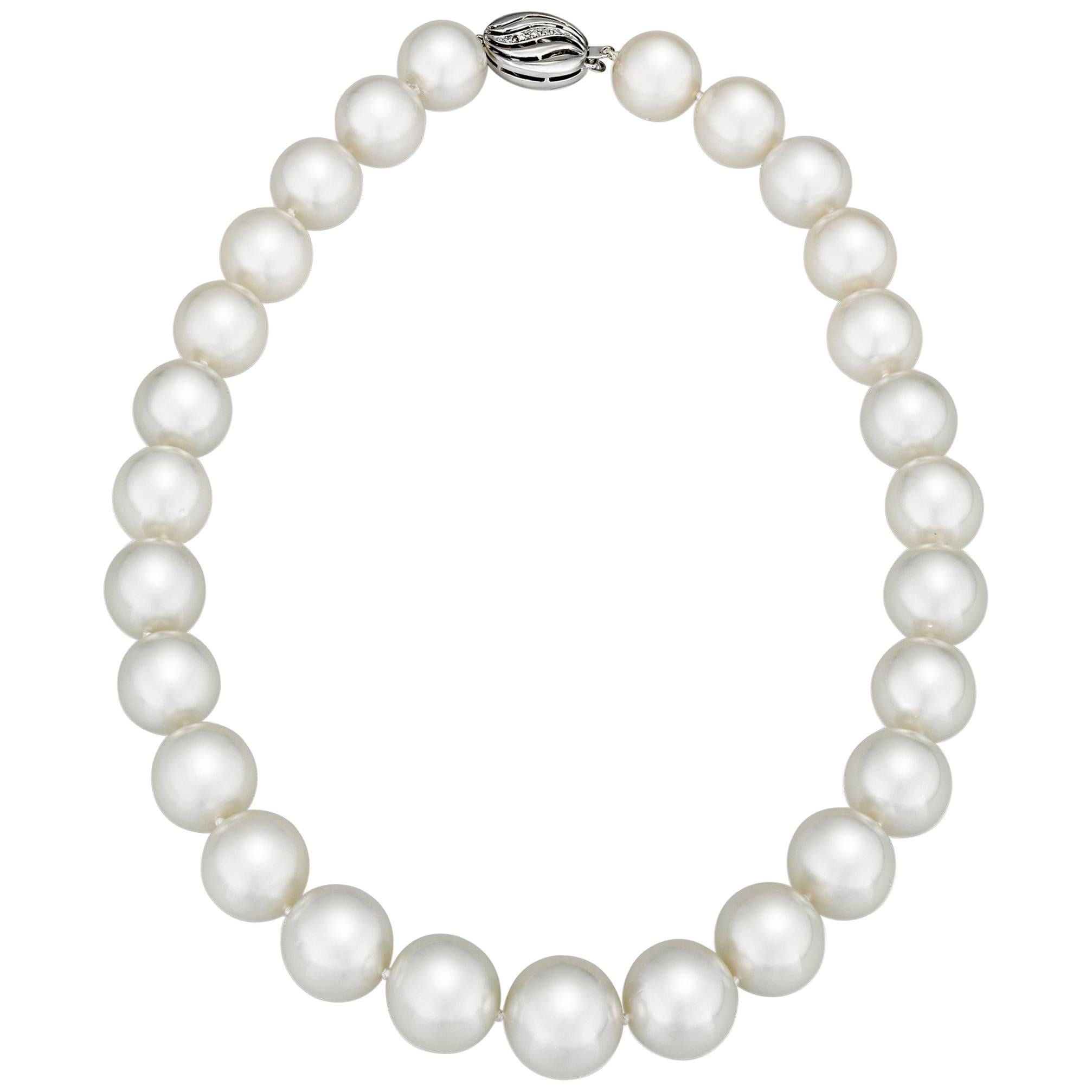 White South Sea Pearl Necklace