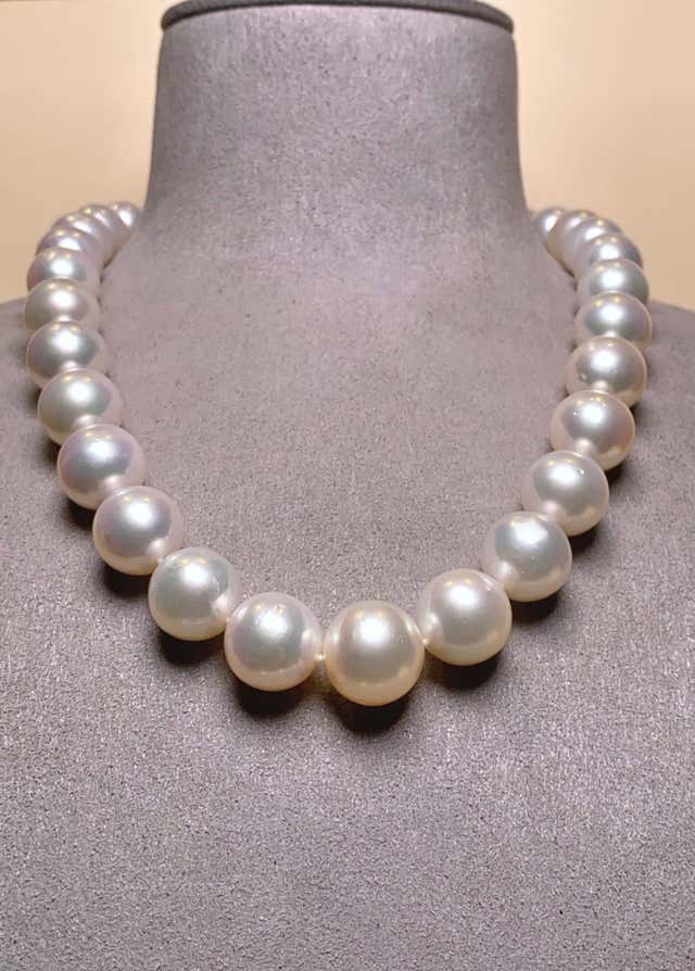 Cultured Freshwater Yellow Pearl Yellow Gold Necklace For Sale at 1stDibs