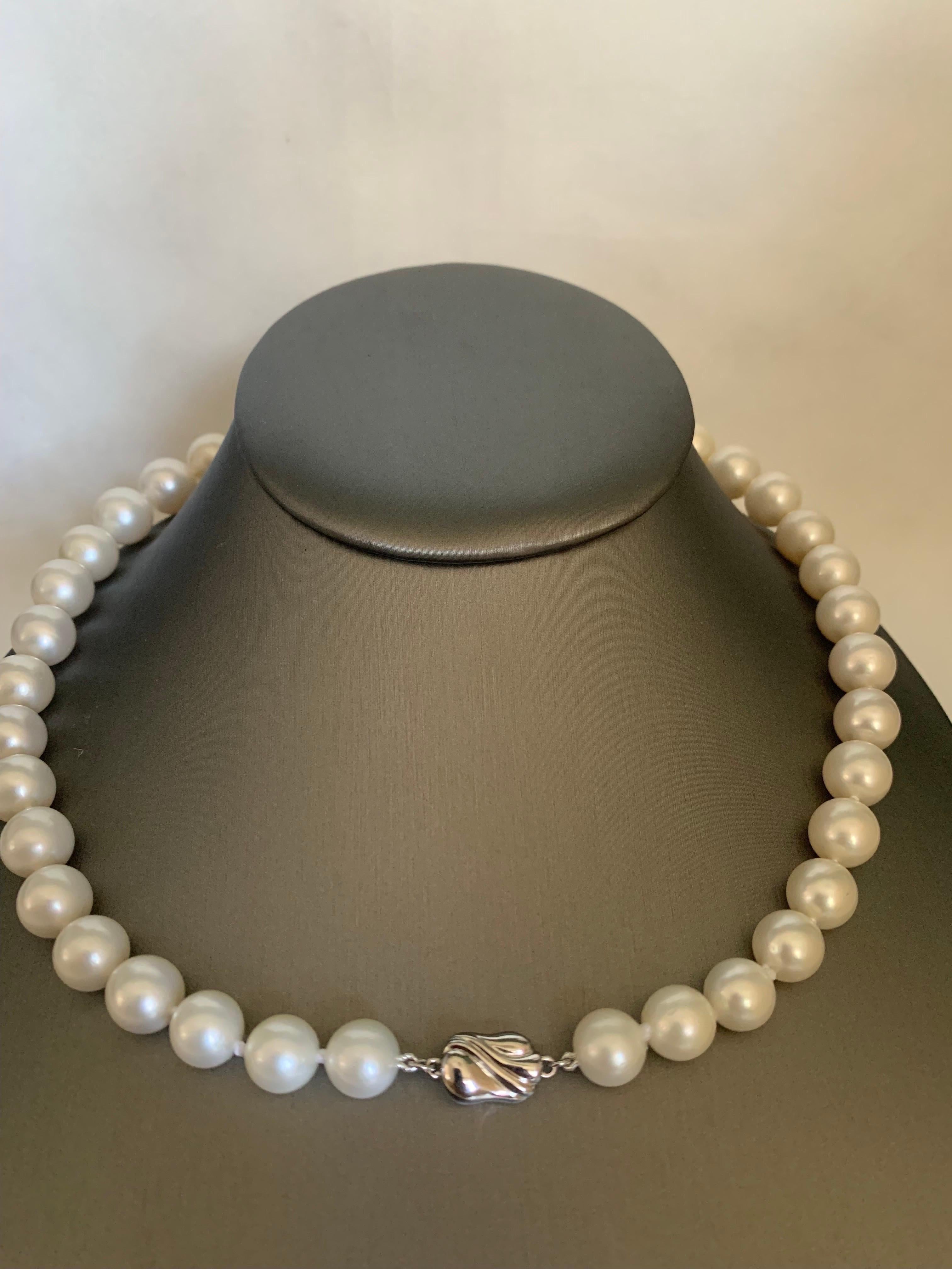 Women's White South Sea Pearl Strand Necklace with White Gold Clasp For Sale