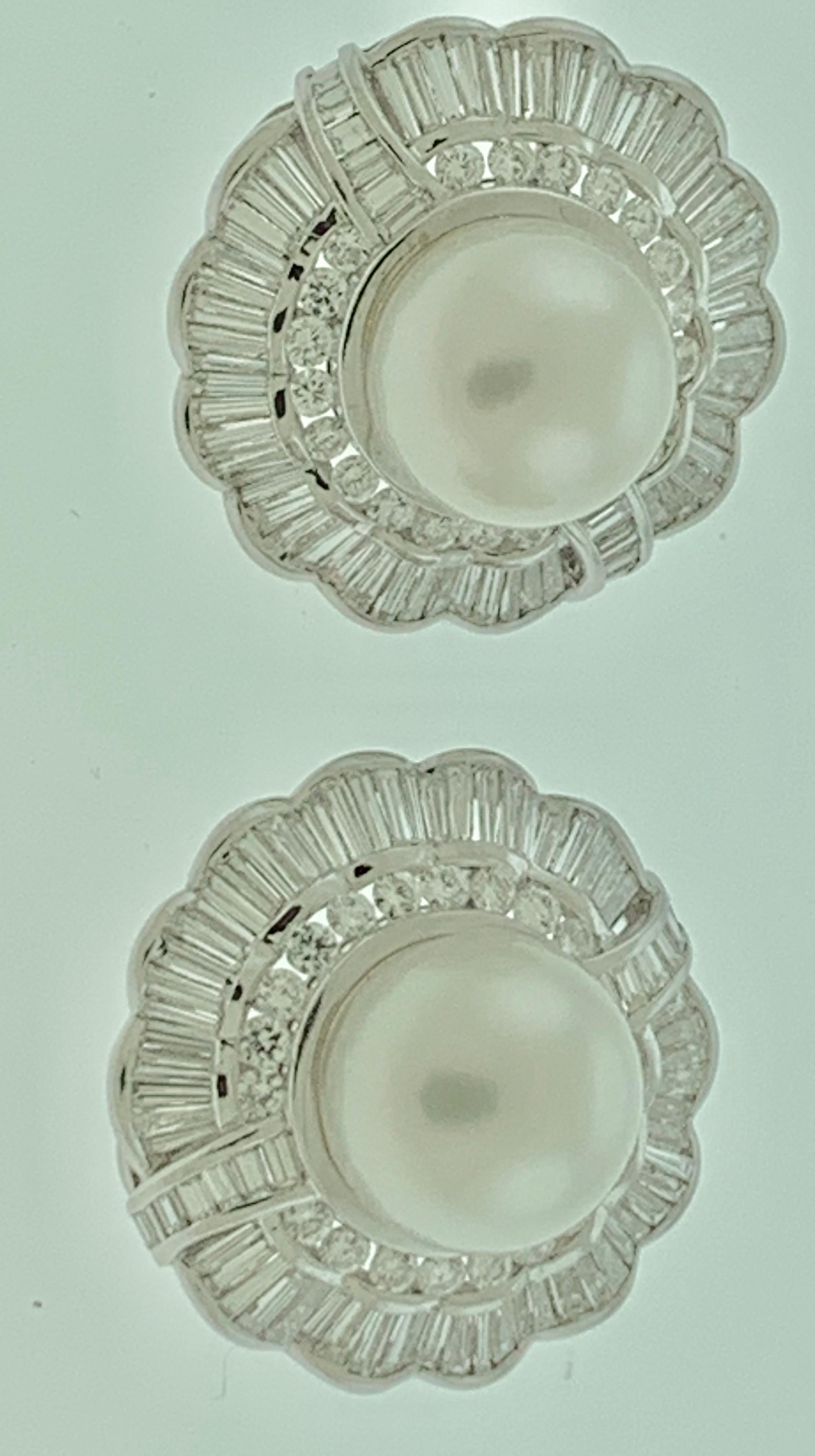 White South Sea Pearl with 12 Carat Diamond Cocktail Earrings 18 Karat Gold For Sale 5