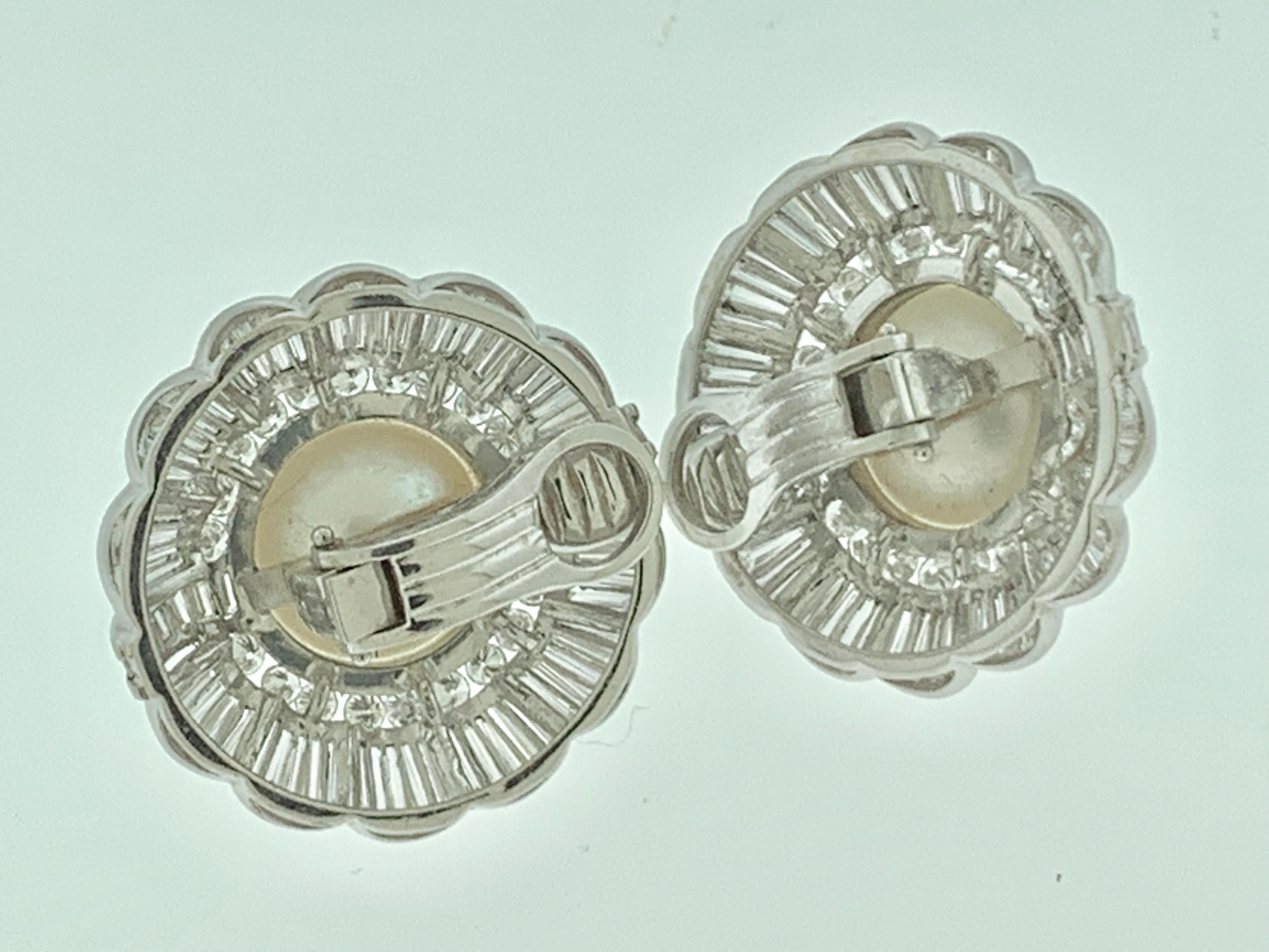 White South Sea Pearl with 12 Carat Diamond Cocktail Earrings 18 Karat Gold For Sale 7