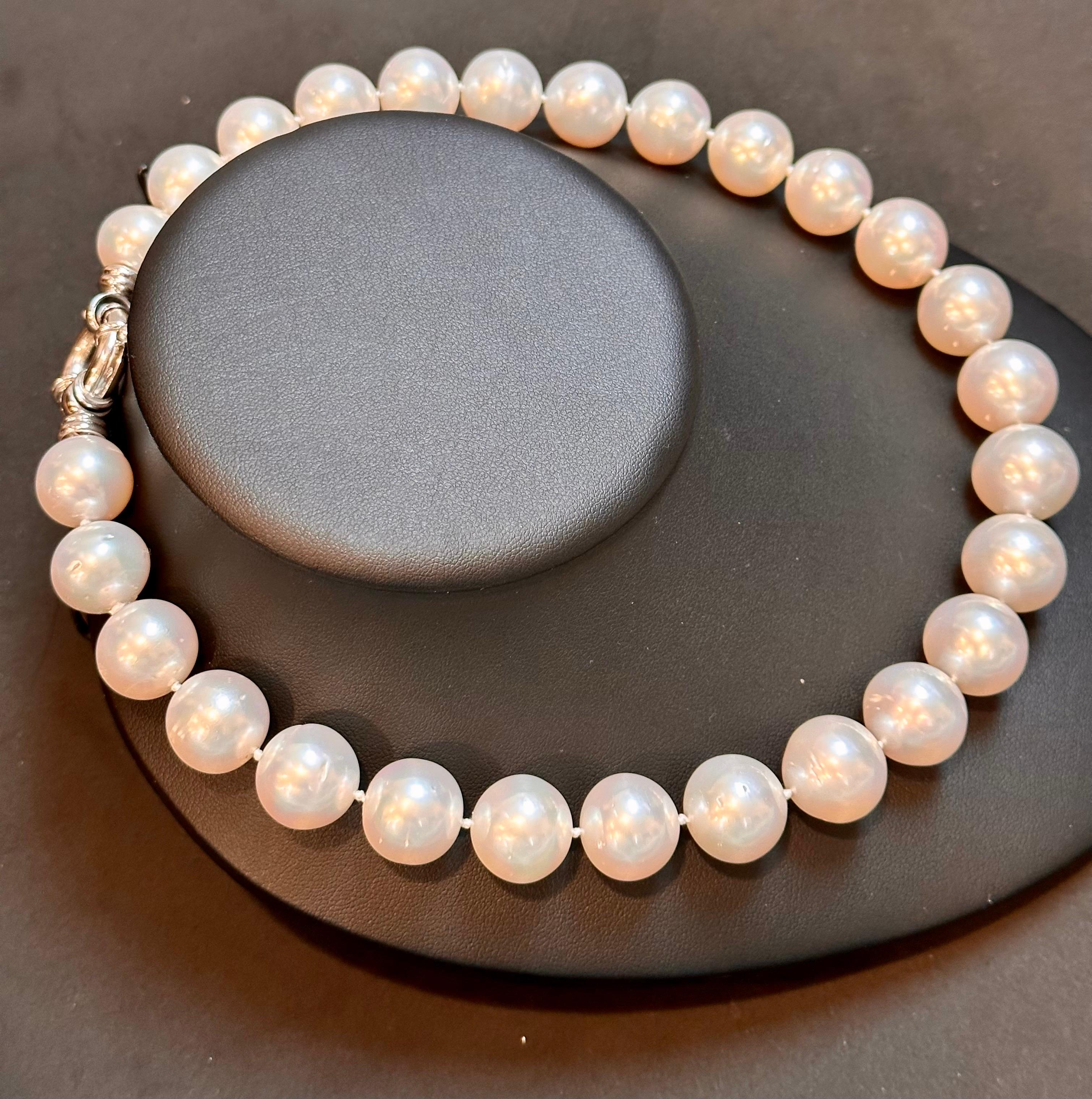 White South Sea Pearls Strand Necklace 18 Karat  White Gold Clasp 9