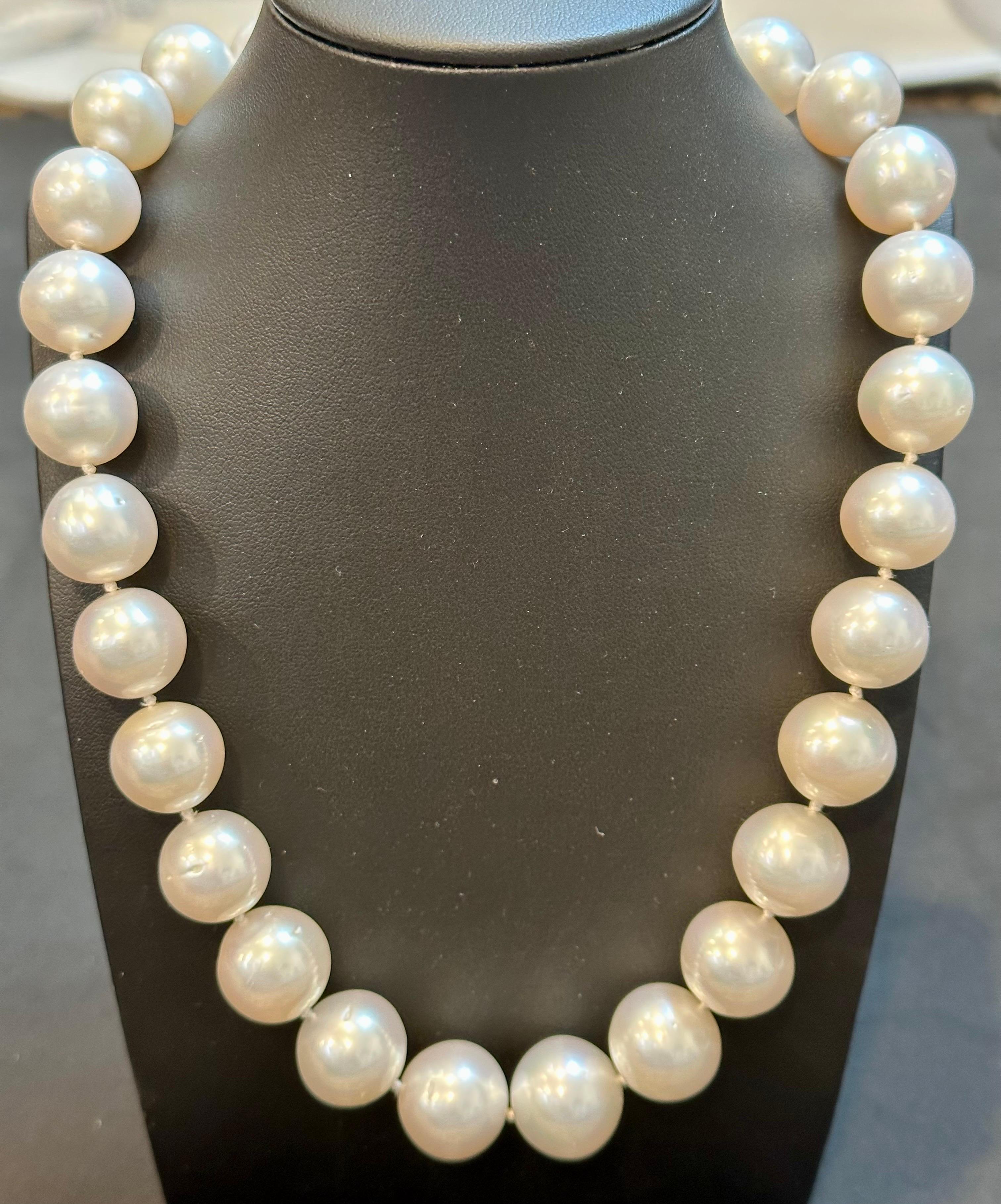 White South Sea Pearls Strand Necklace 18 Karat  White Gold Clasp 1