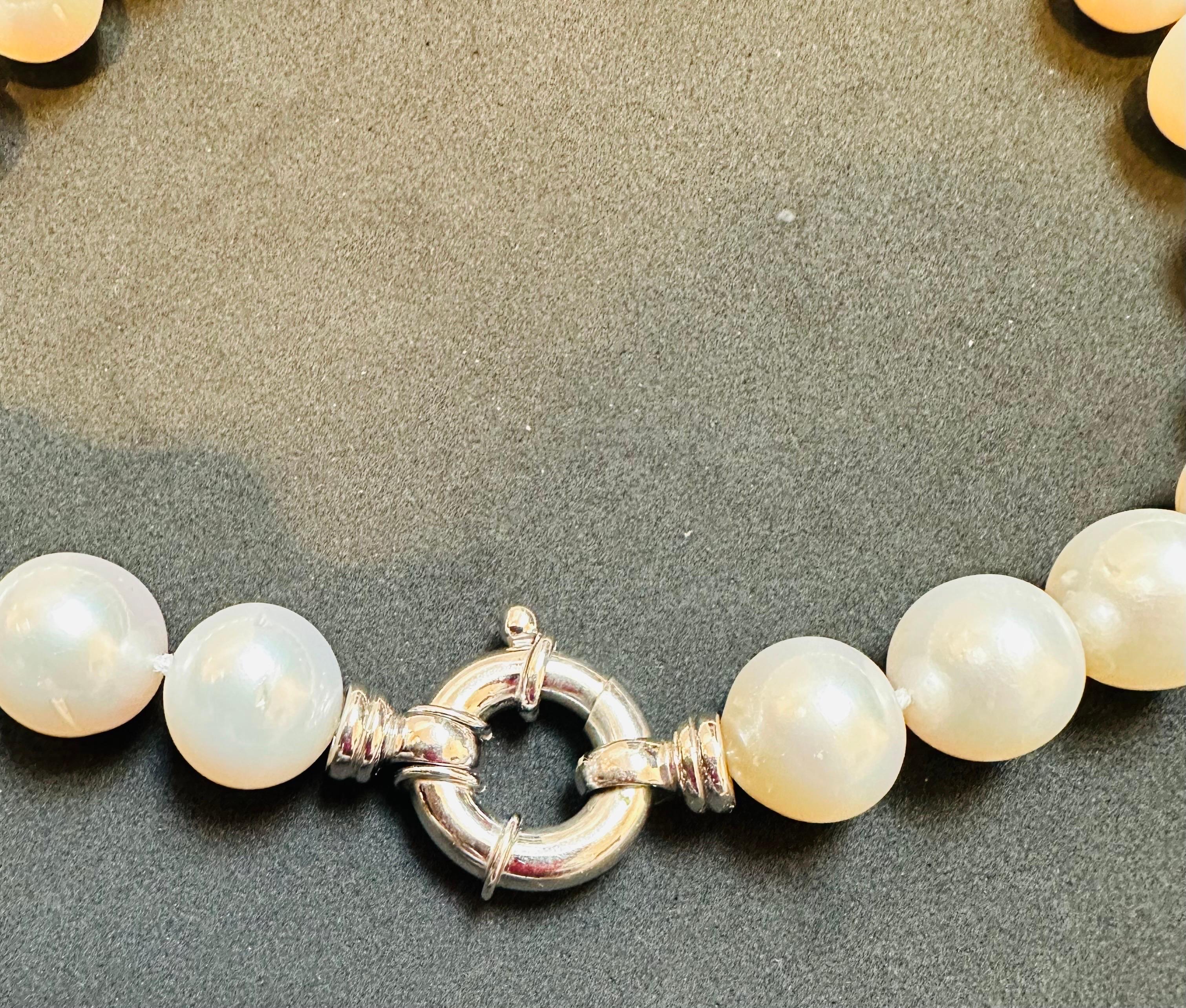 White South Sea Pearls Strand Necklace 18 Karat  White Gold Clasp 2