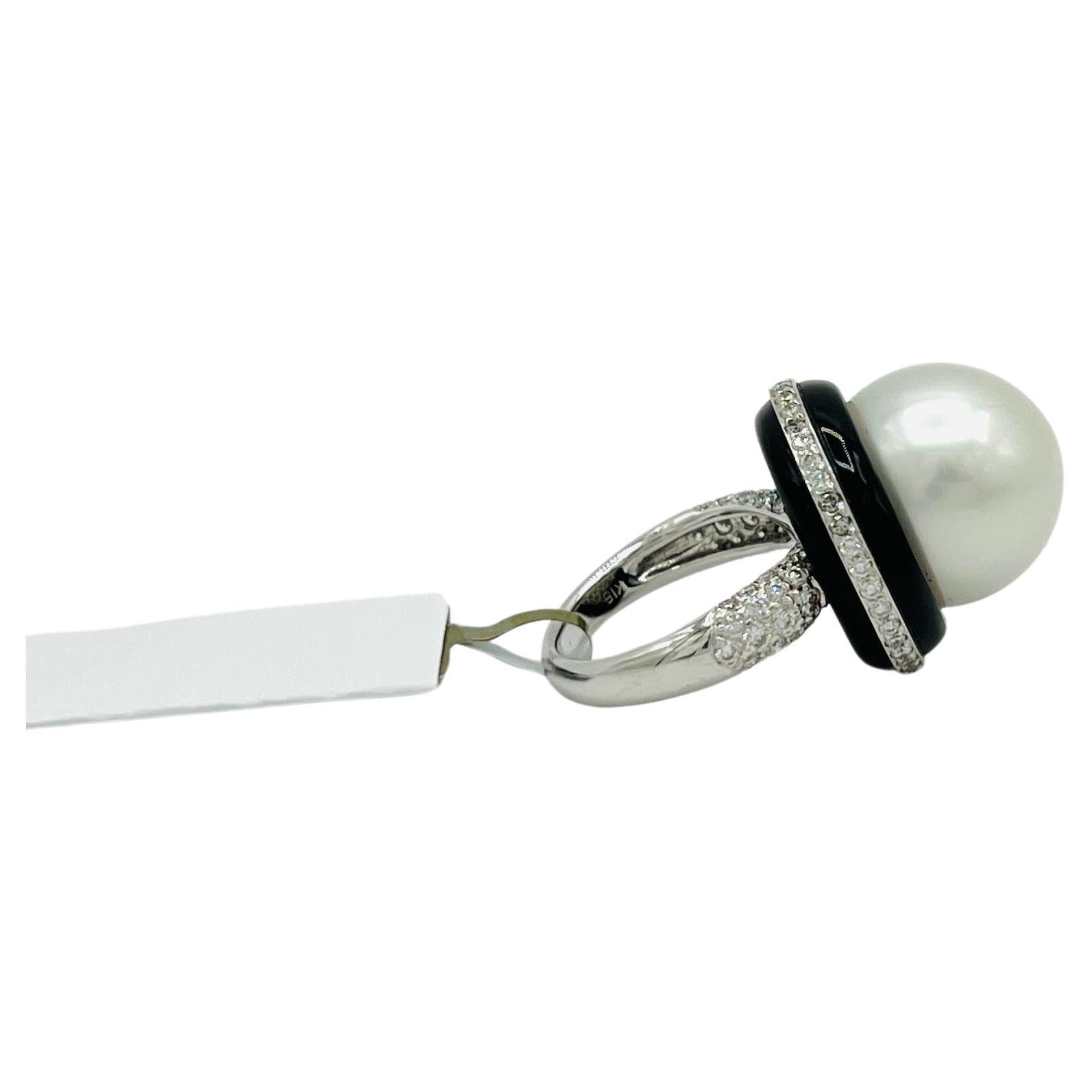 White South Sea Round Pearl, White Diamond, and Black Onyx Cocktail Ring in 18k For Sale 2